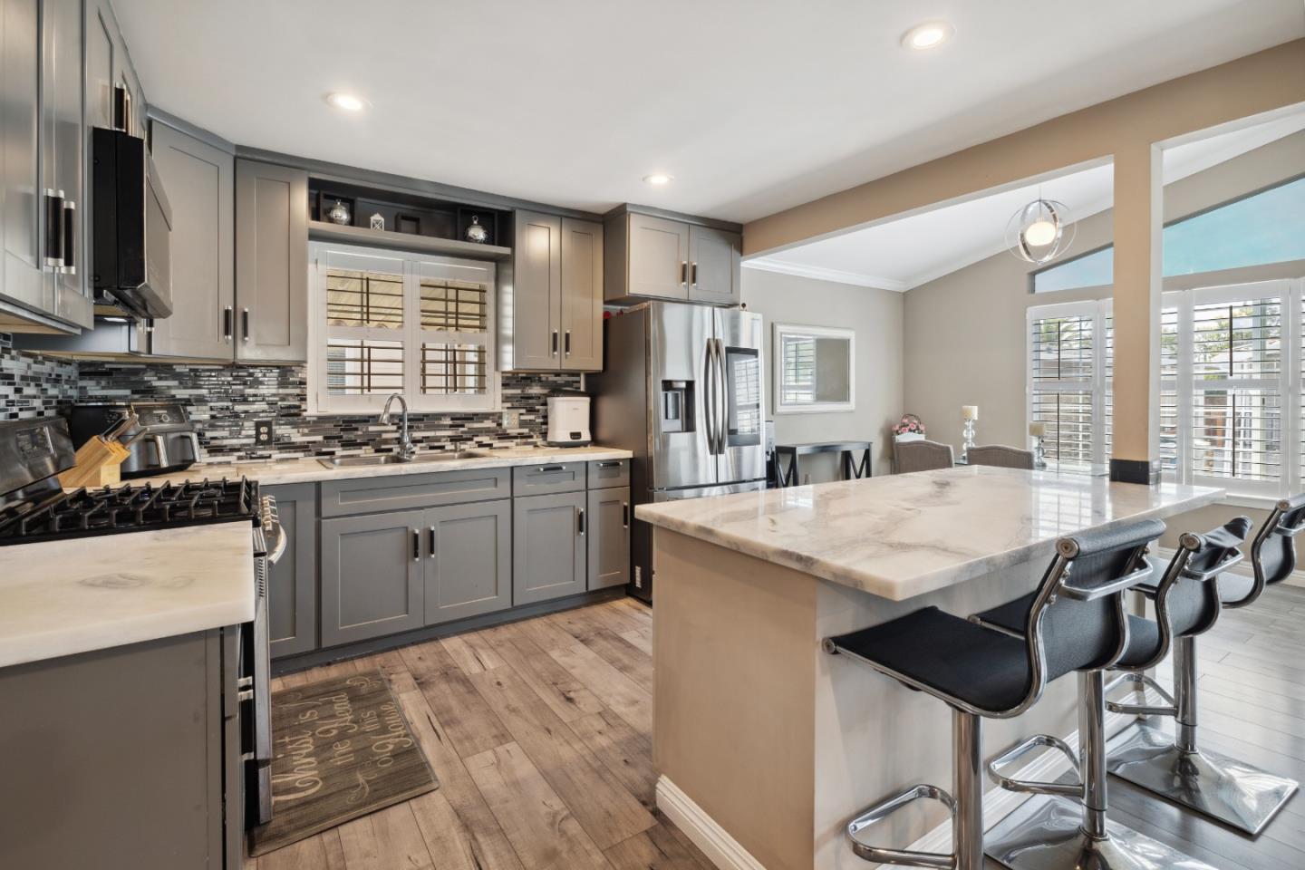 500 West 10th Street Unit: 79