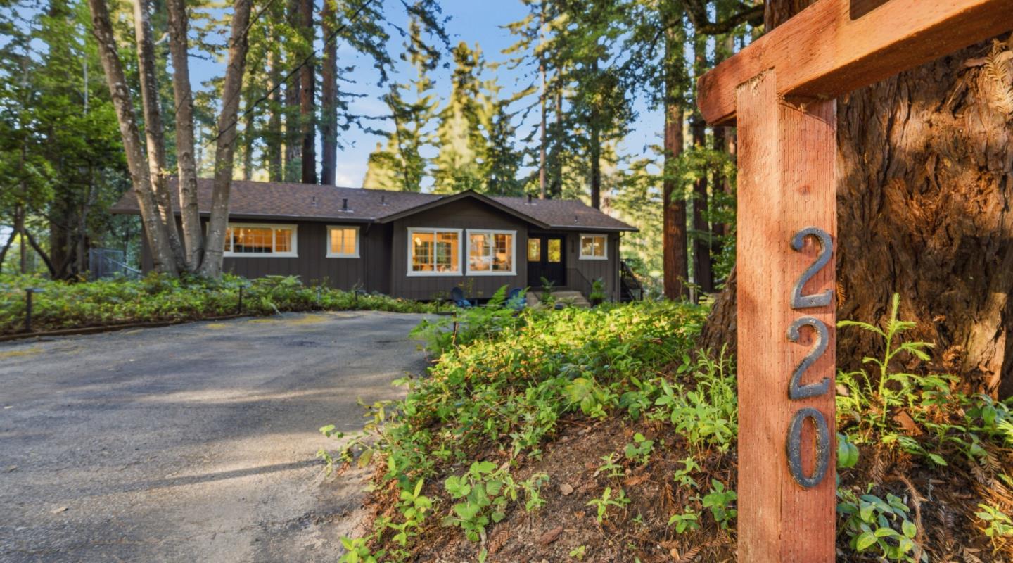 220 Lake Drive