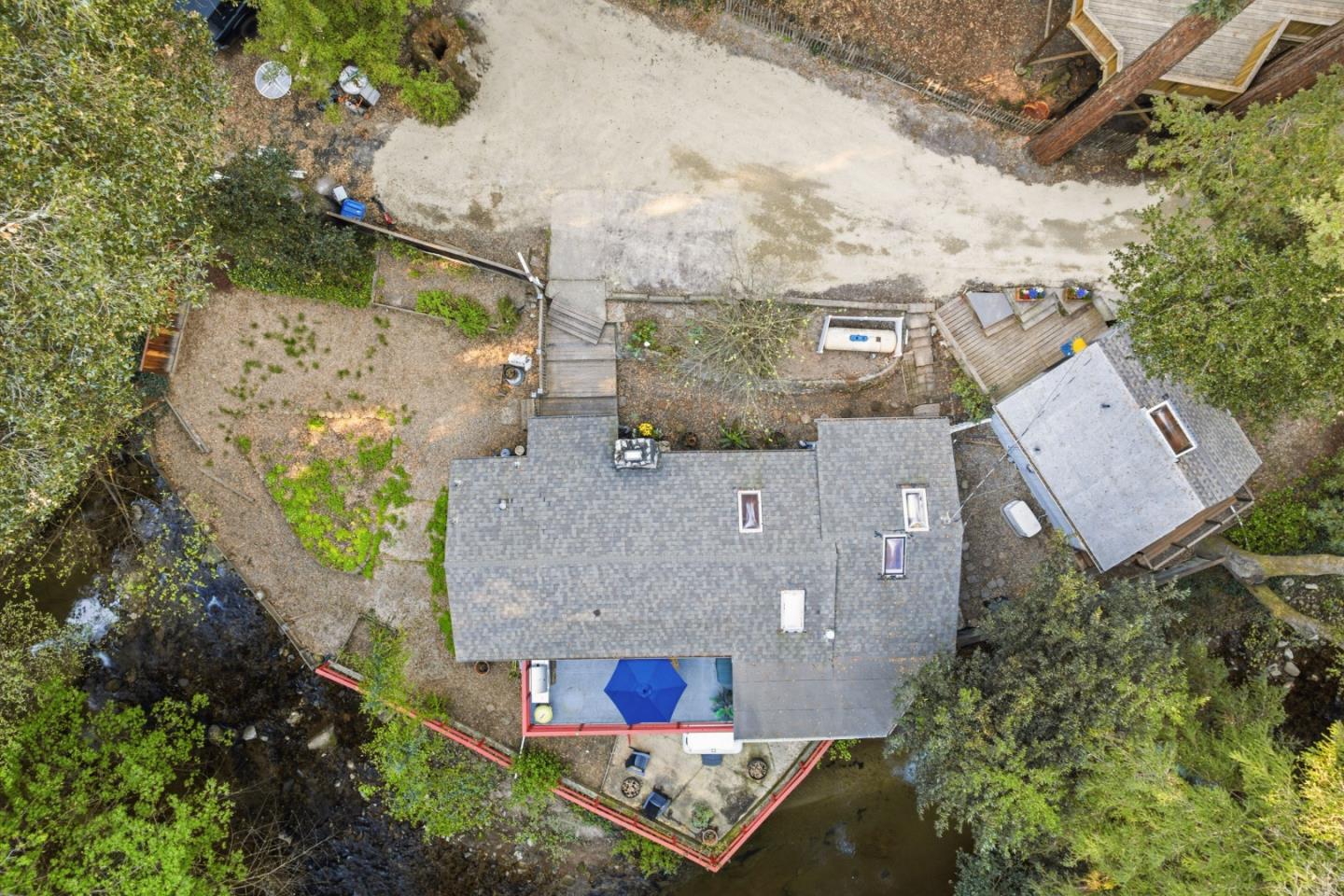 495 Primavera Road