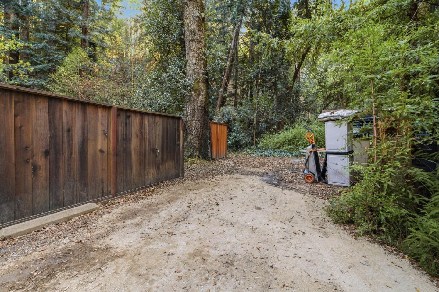 495 Primavera Road
