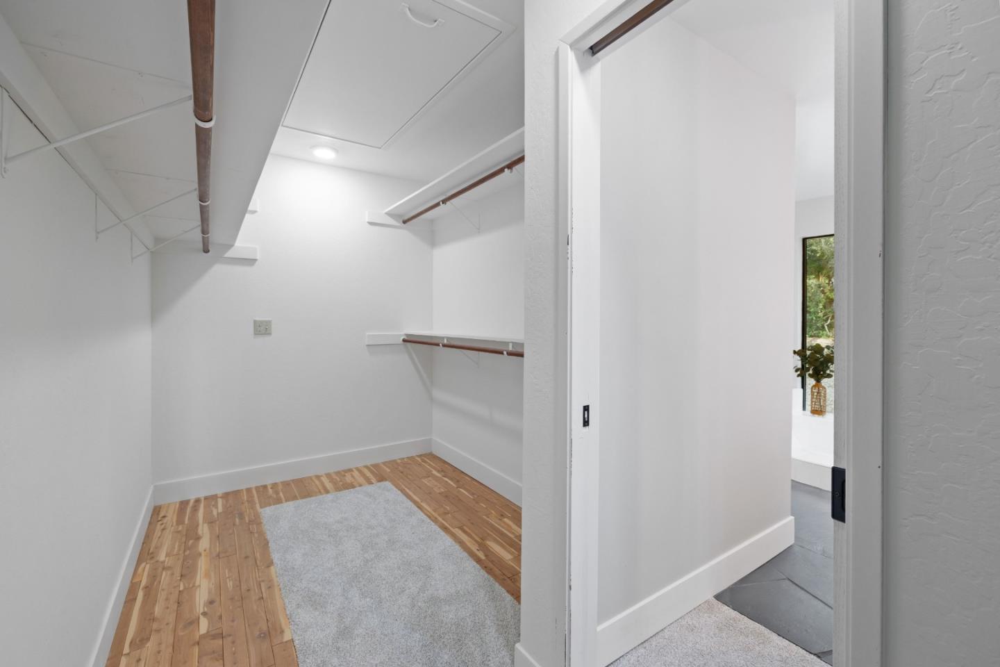 1380 Weston Ridge Rd