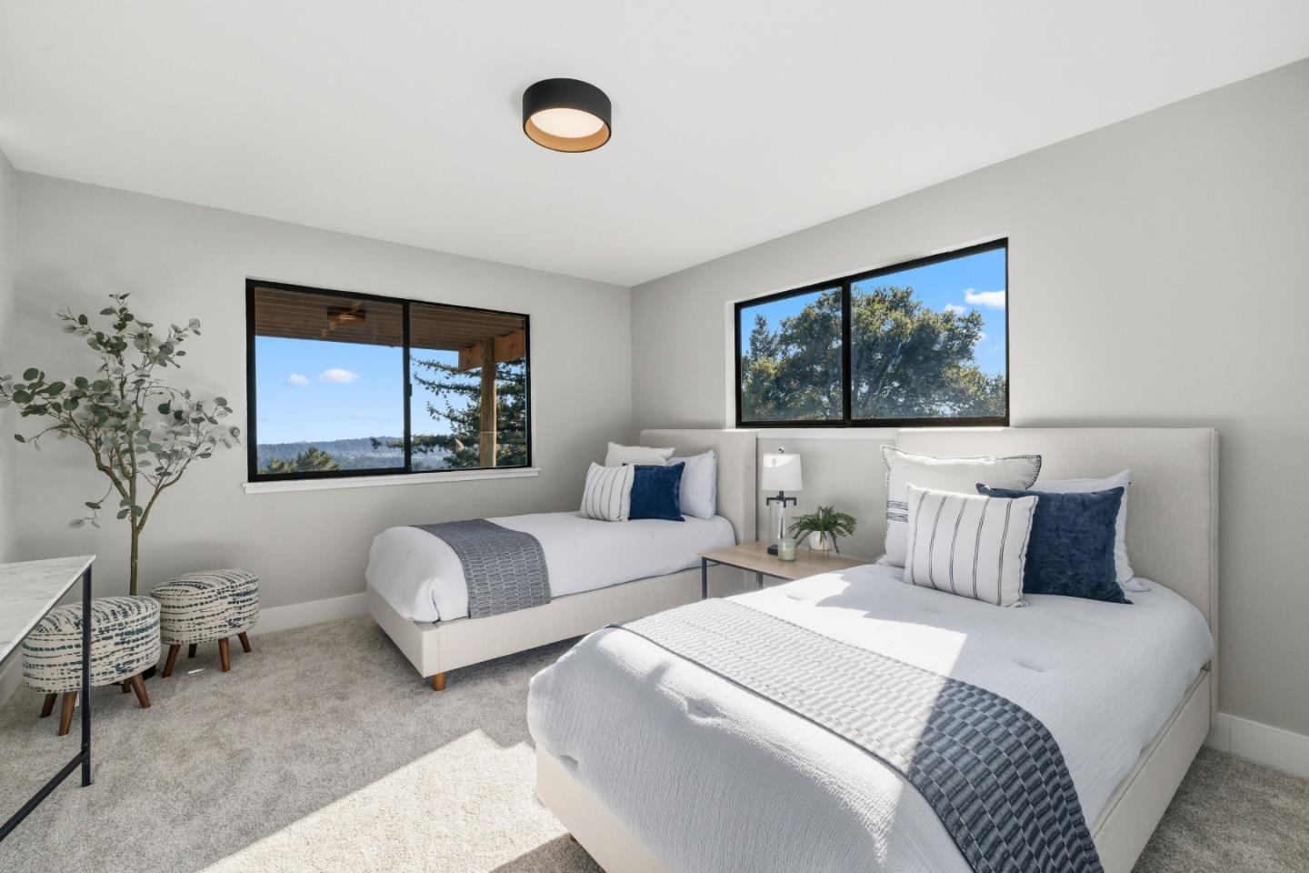 1380 Weston Ridge Rd