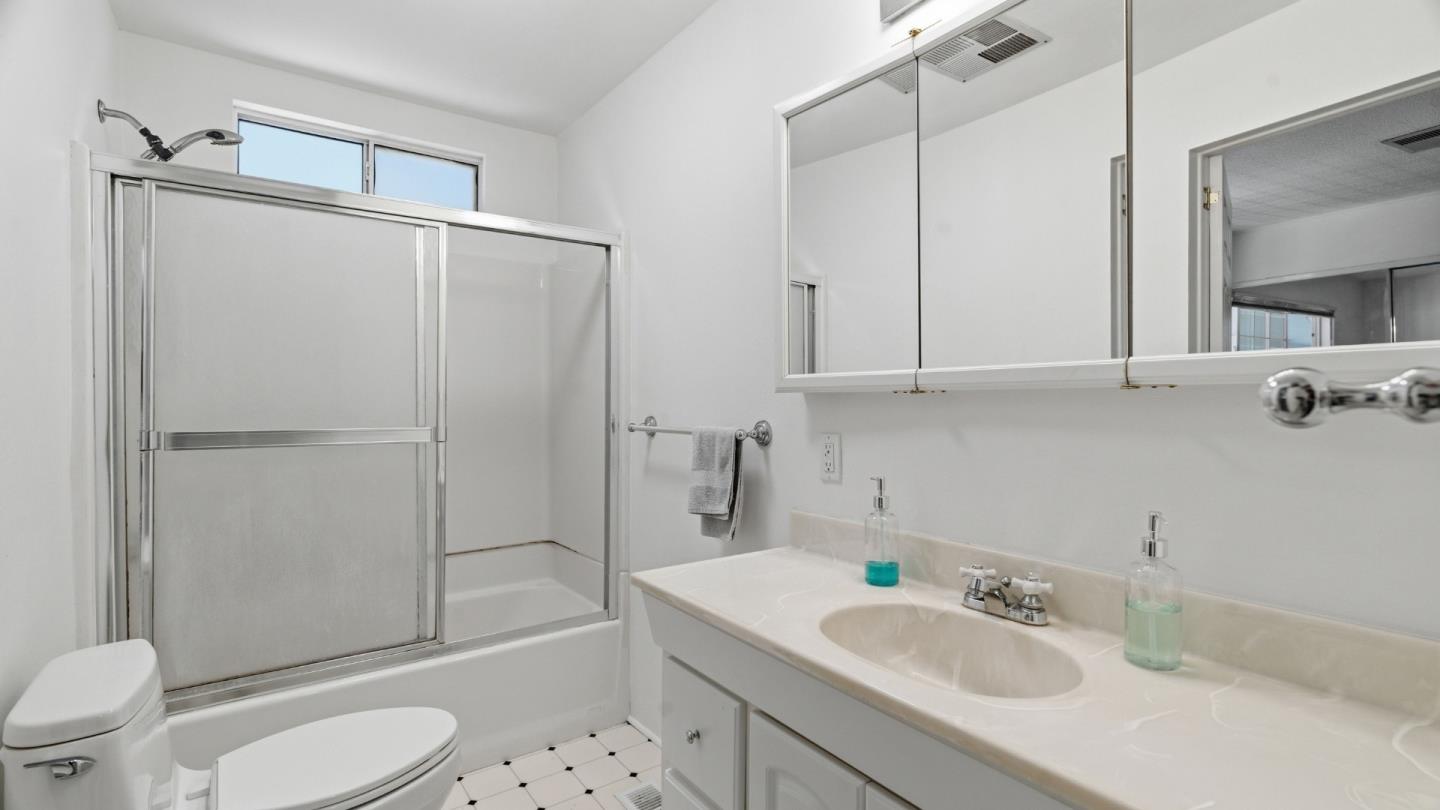 552 Bean Creek Road Unit: 30