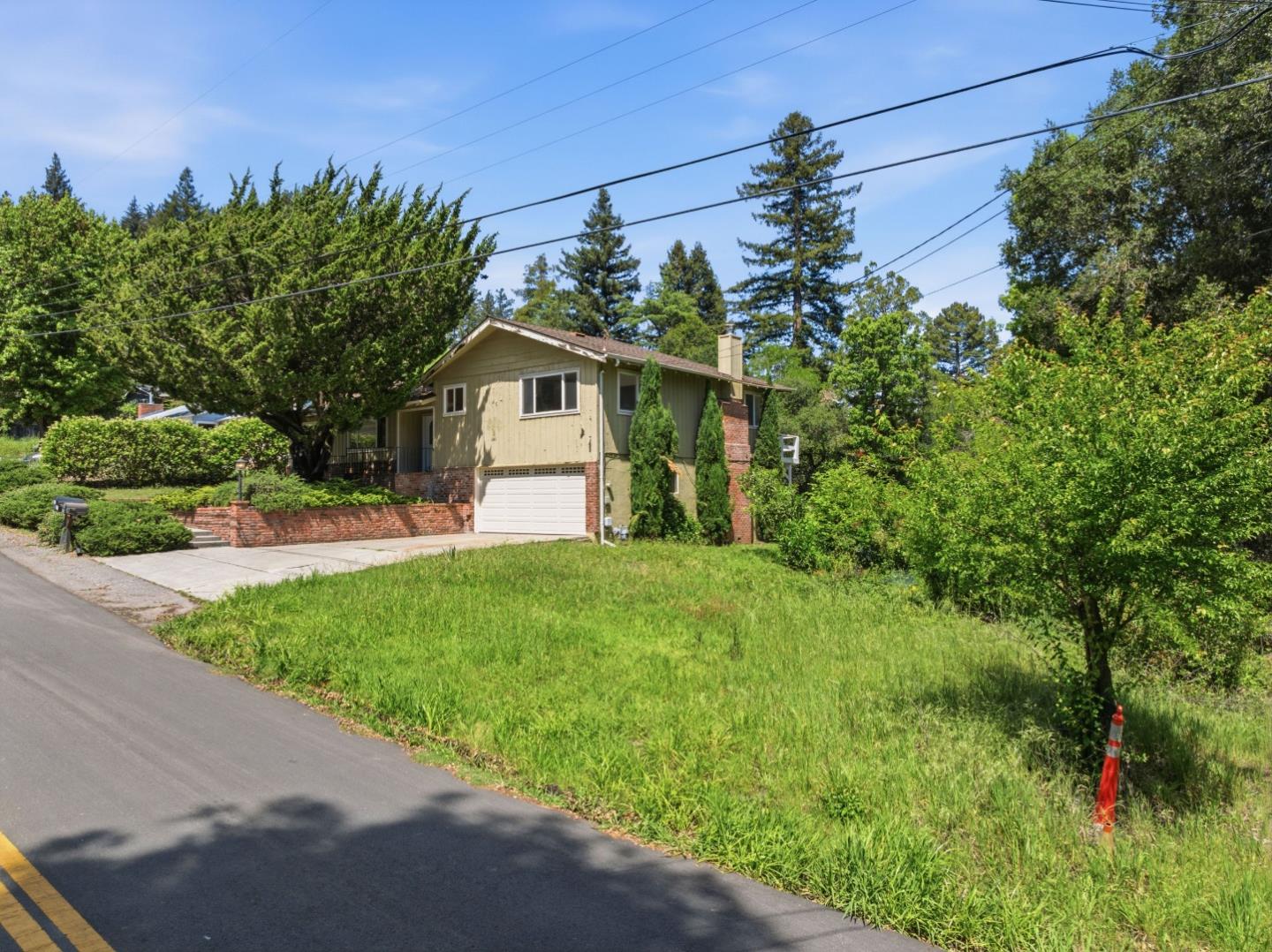 240 El Solyo Heights Drive