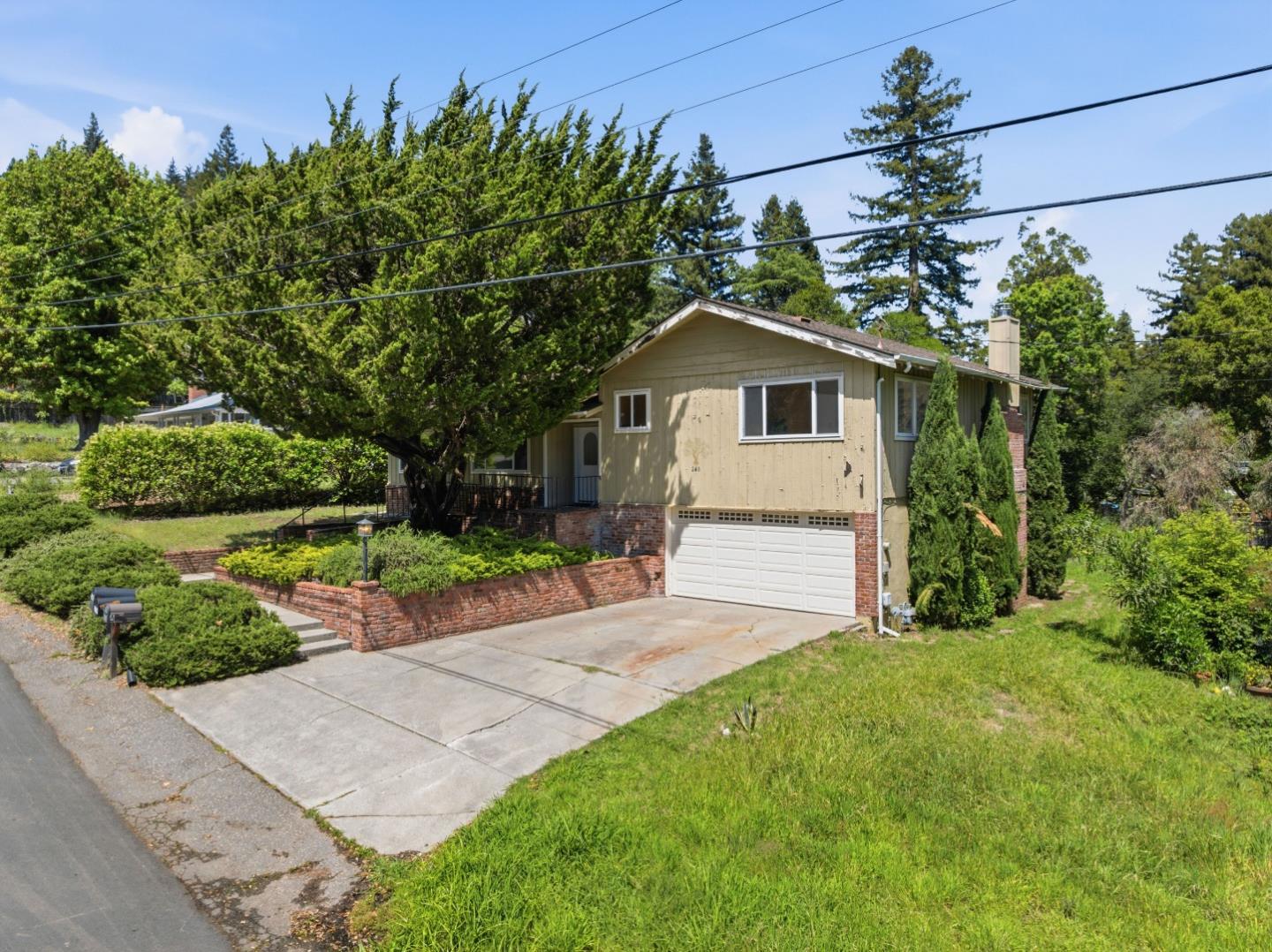 240 El Solyo Heights Drive