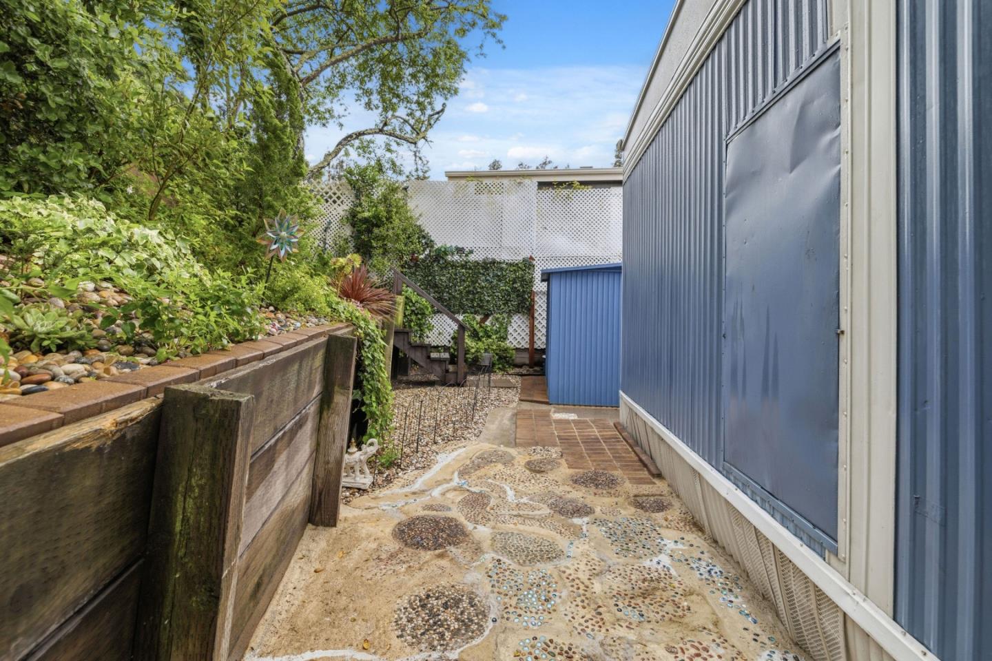 444 Whispering Pines Unit: 76