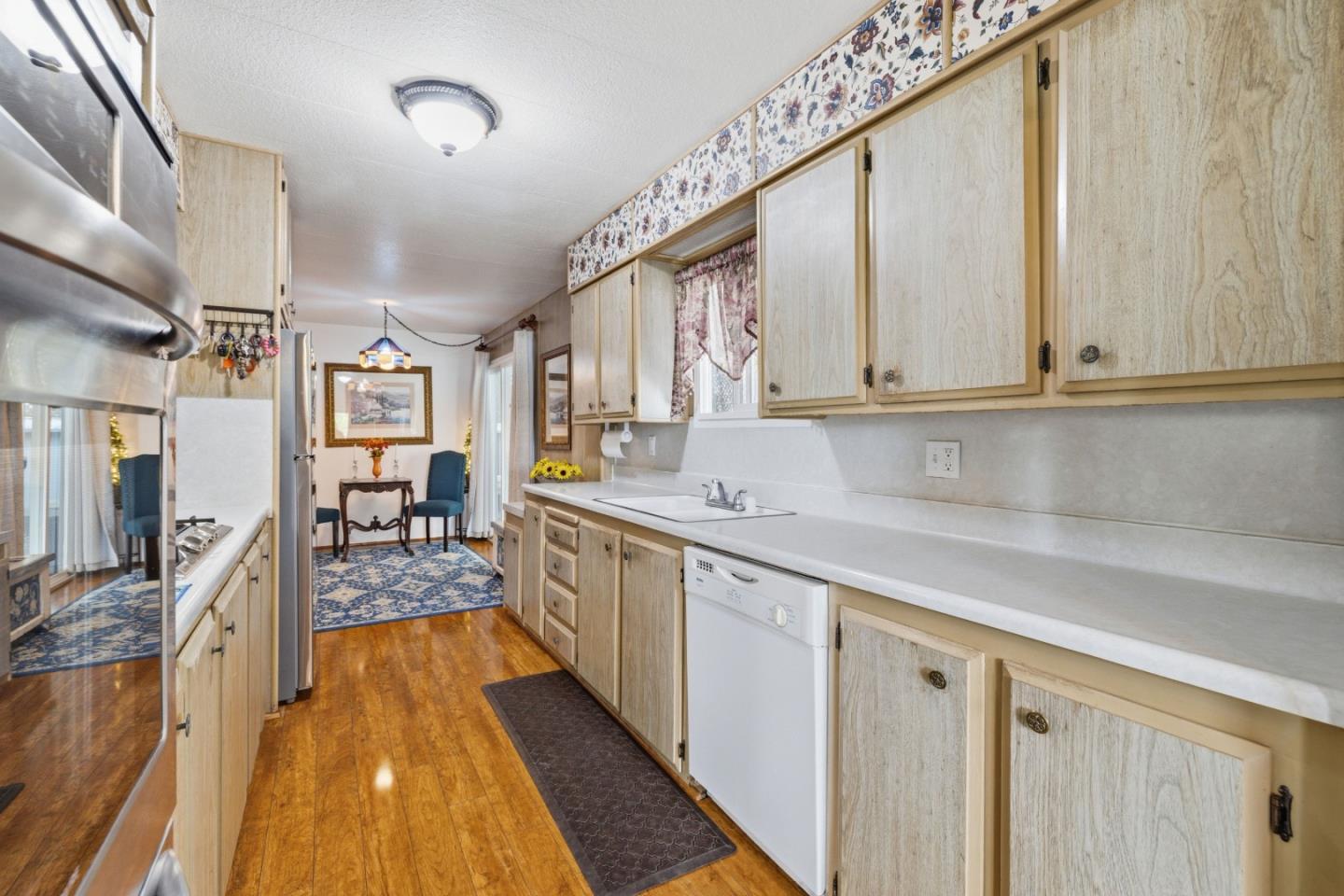 444 Whispering Pines Unit: 76