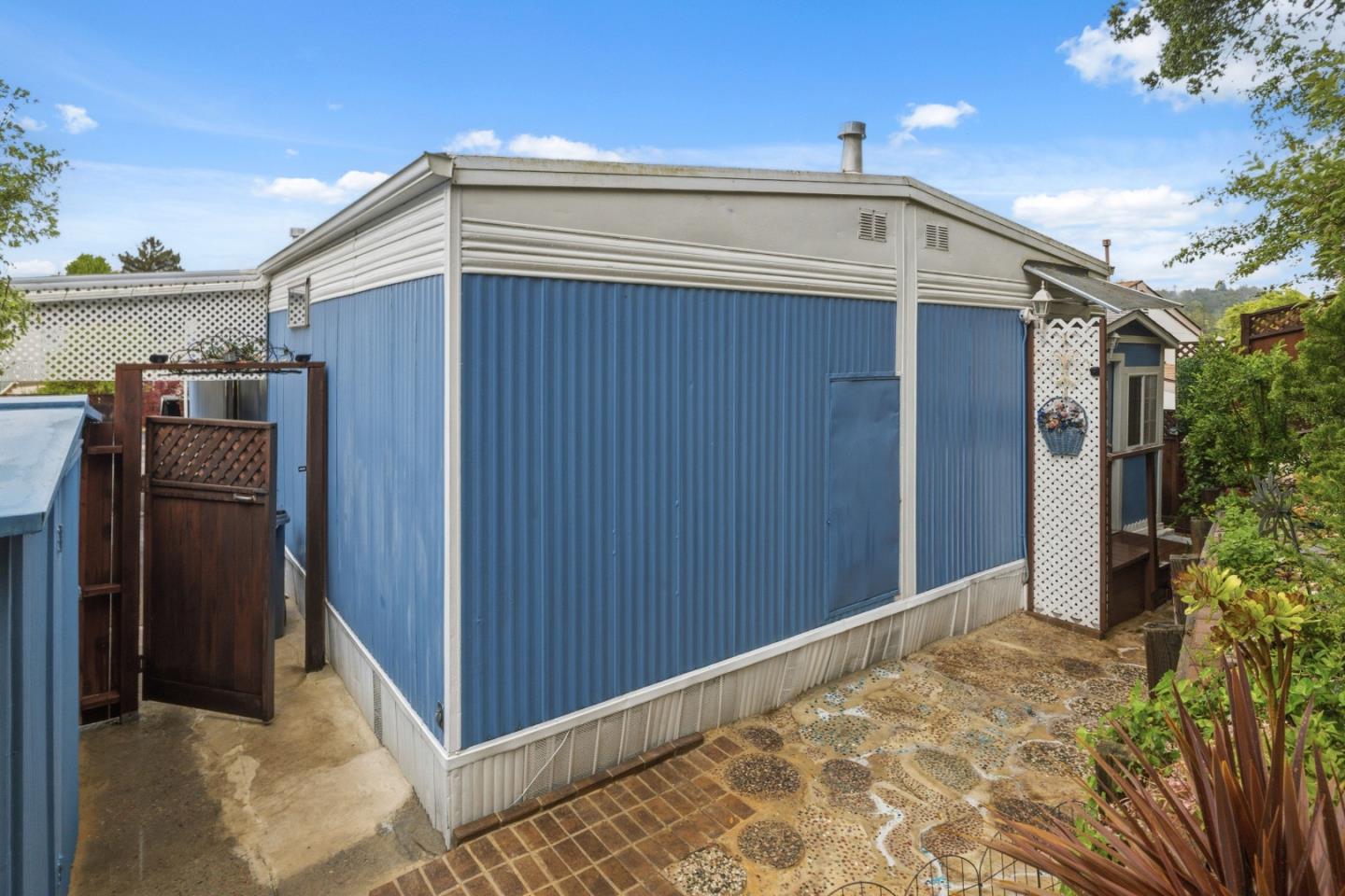 444 Whispering Pines Unit: 76