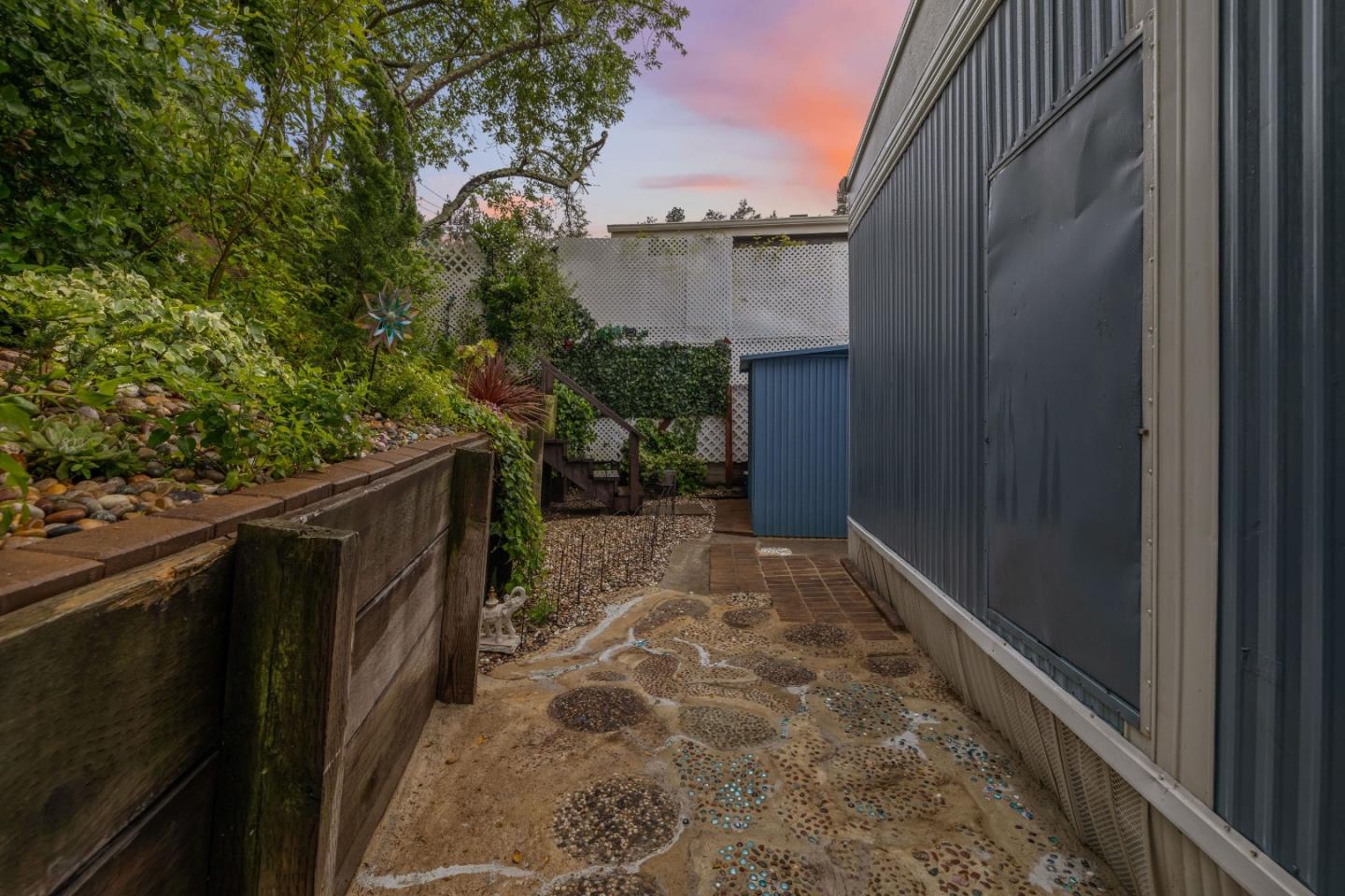 444 Whispering Pines Unit: 76