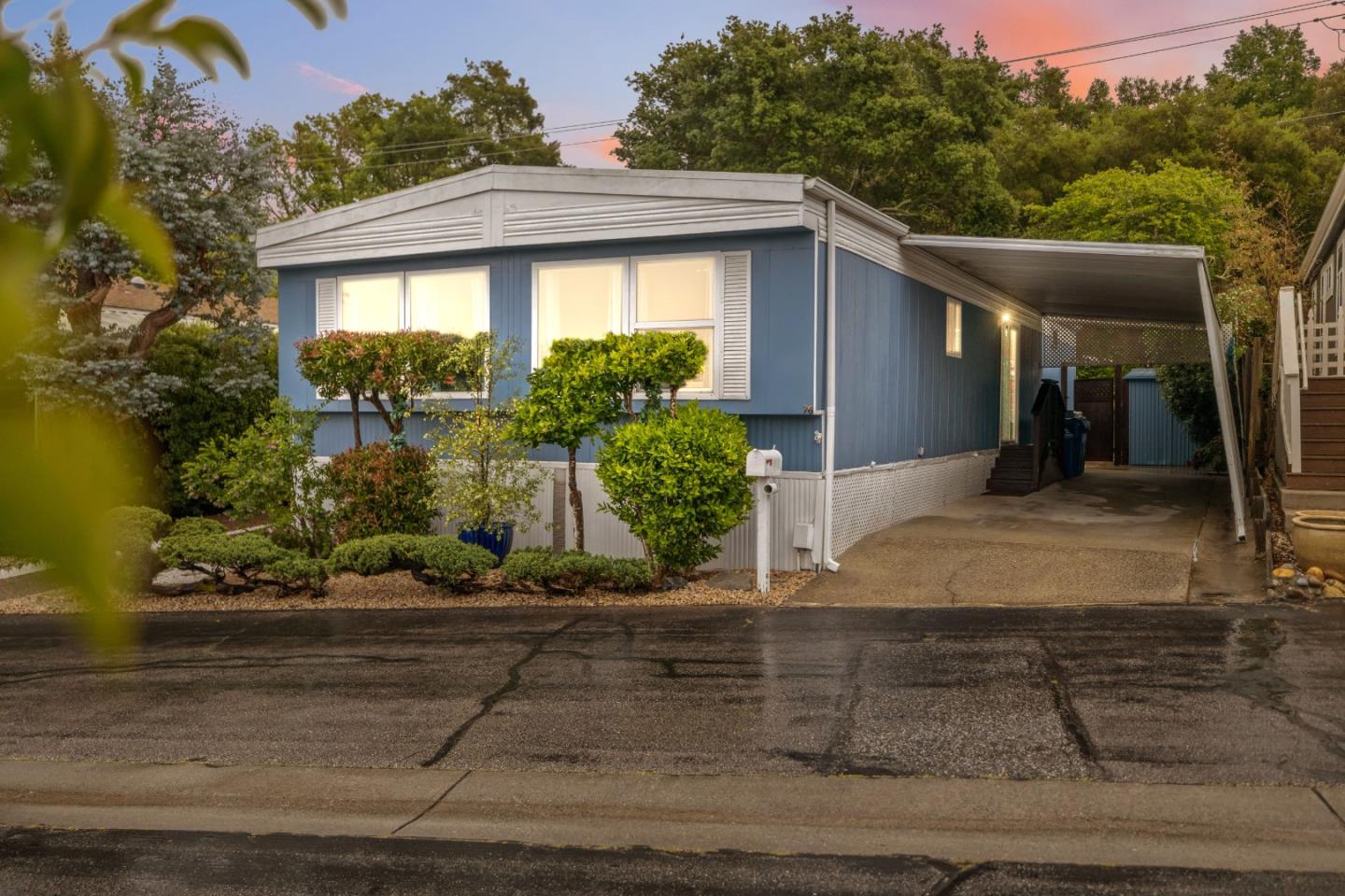 444 Whispering Pines Unit: 76