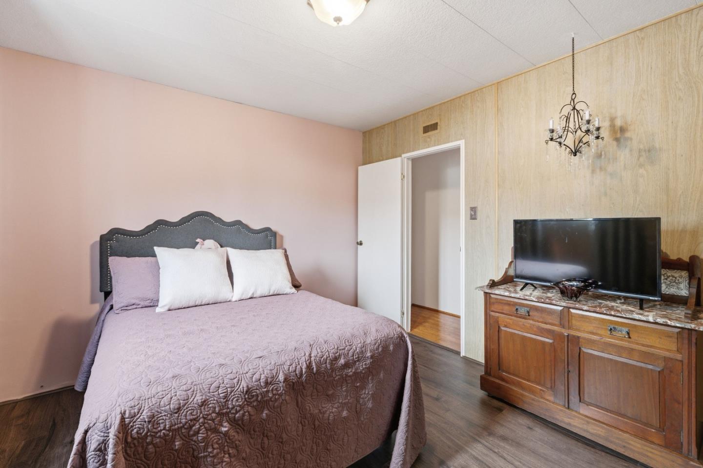 444 Whispering Pines Unit: 76