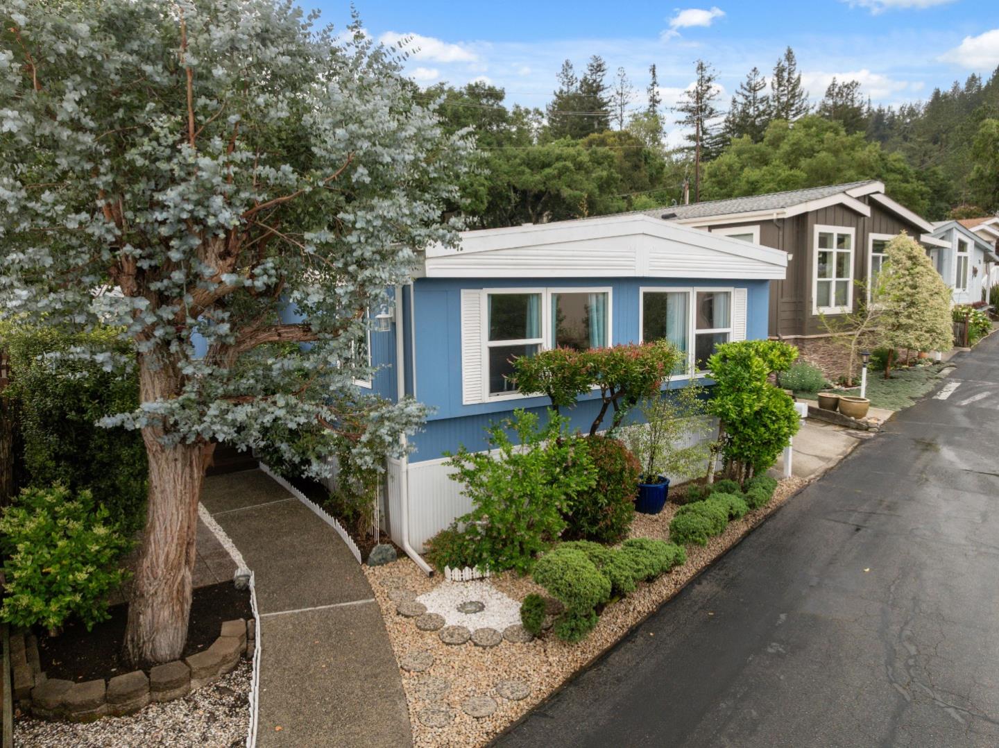 444 Whispering Pines Unit: 76