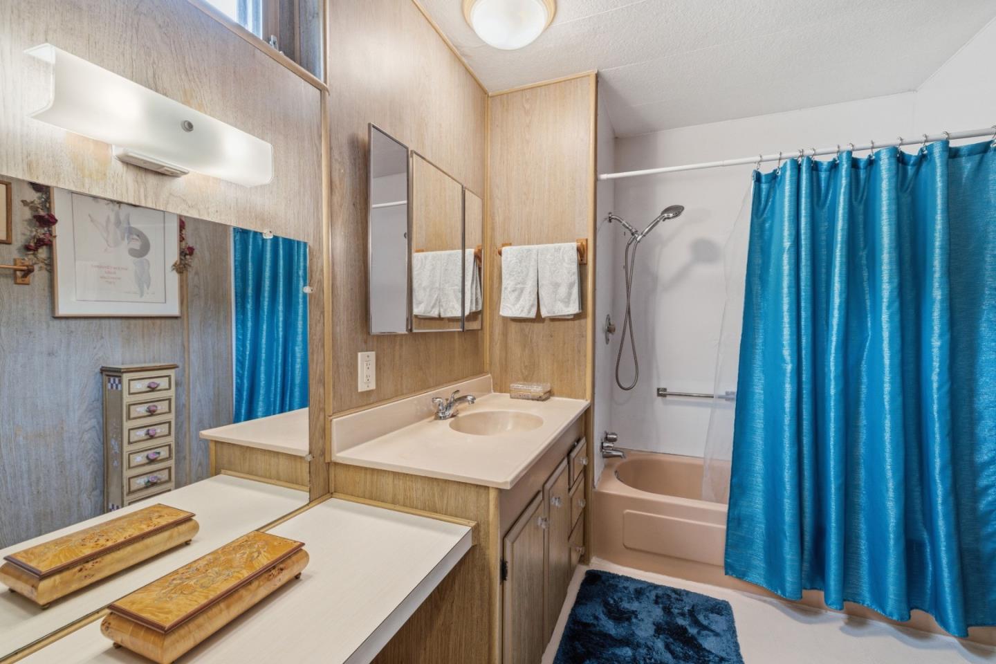 444 Whispering Pines Unit: 76