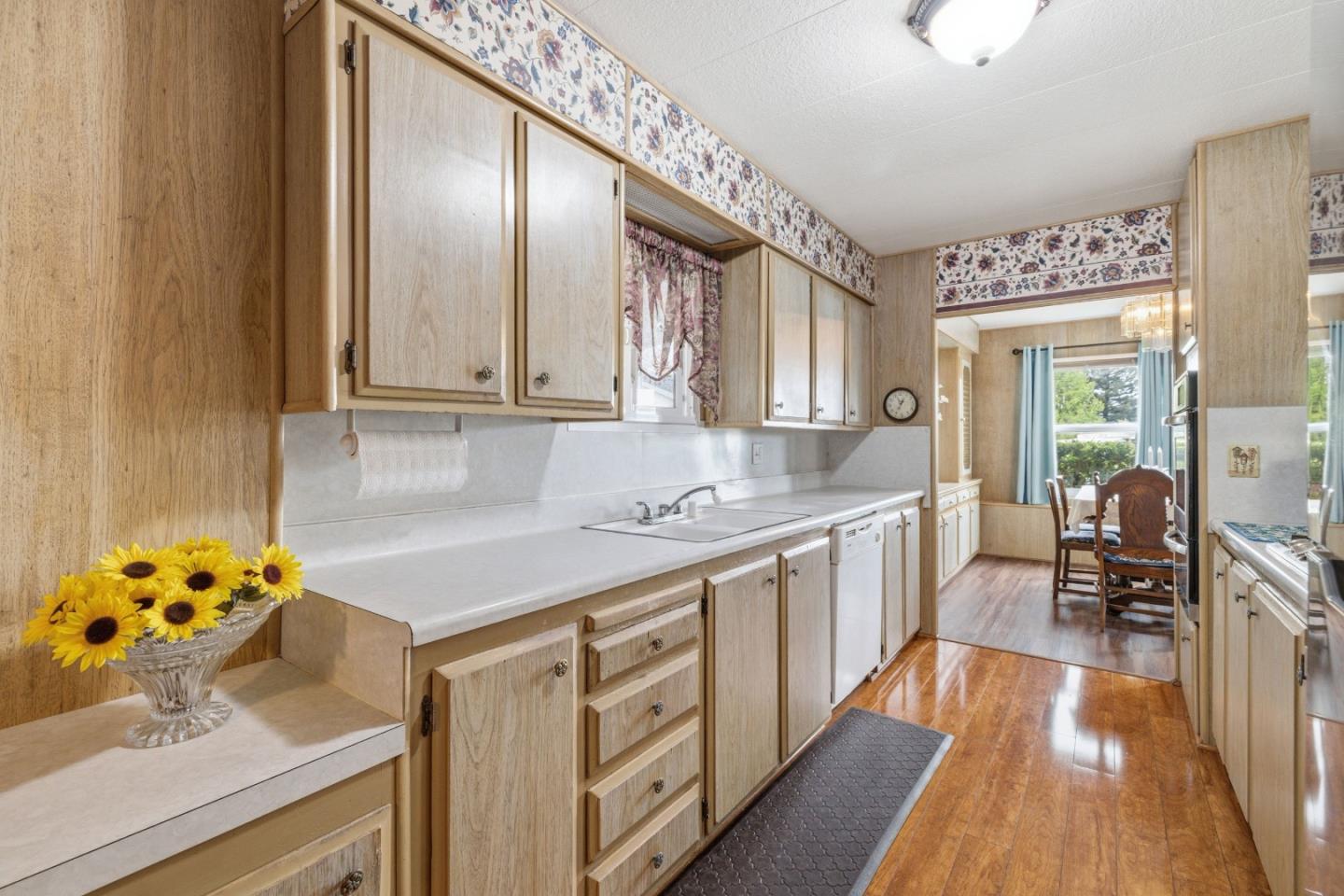 444 Whispering Pines Unit: 76