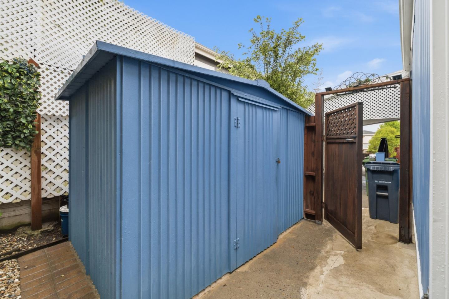 444 Whispering Pines Unit: 76