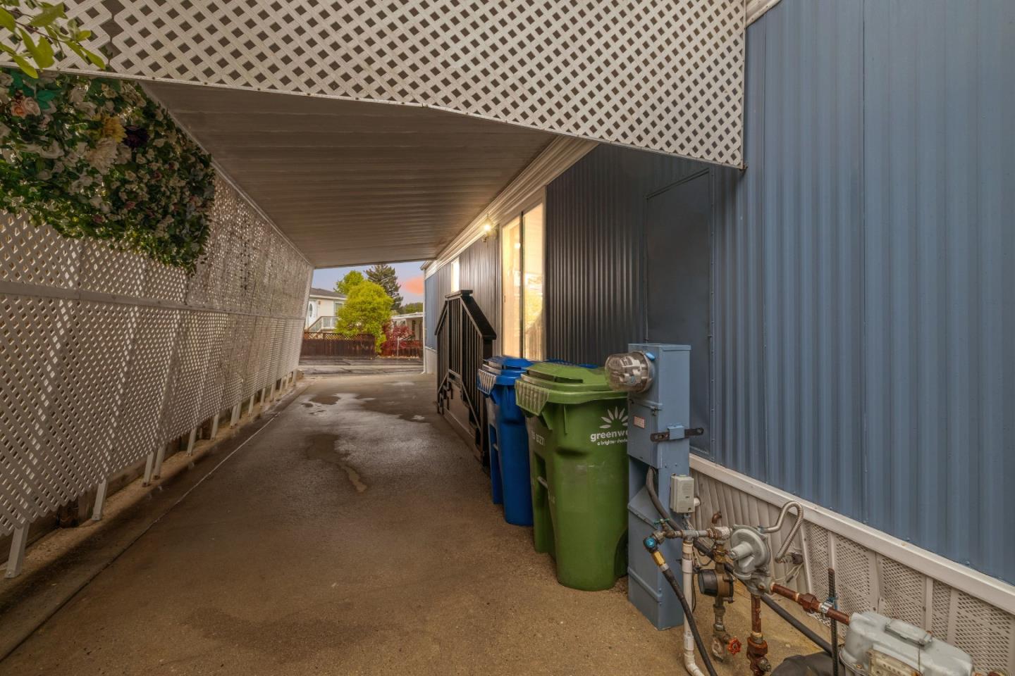 444 Whispering Pines Unit: 76