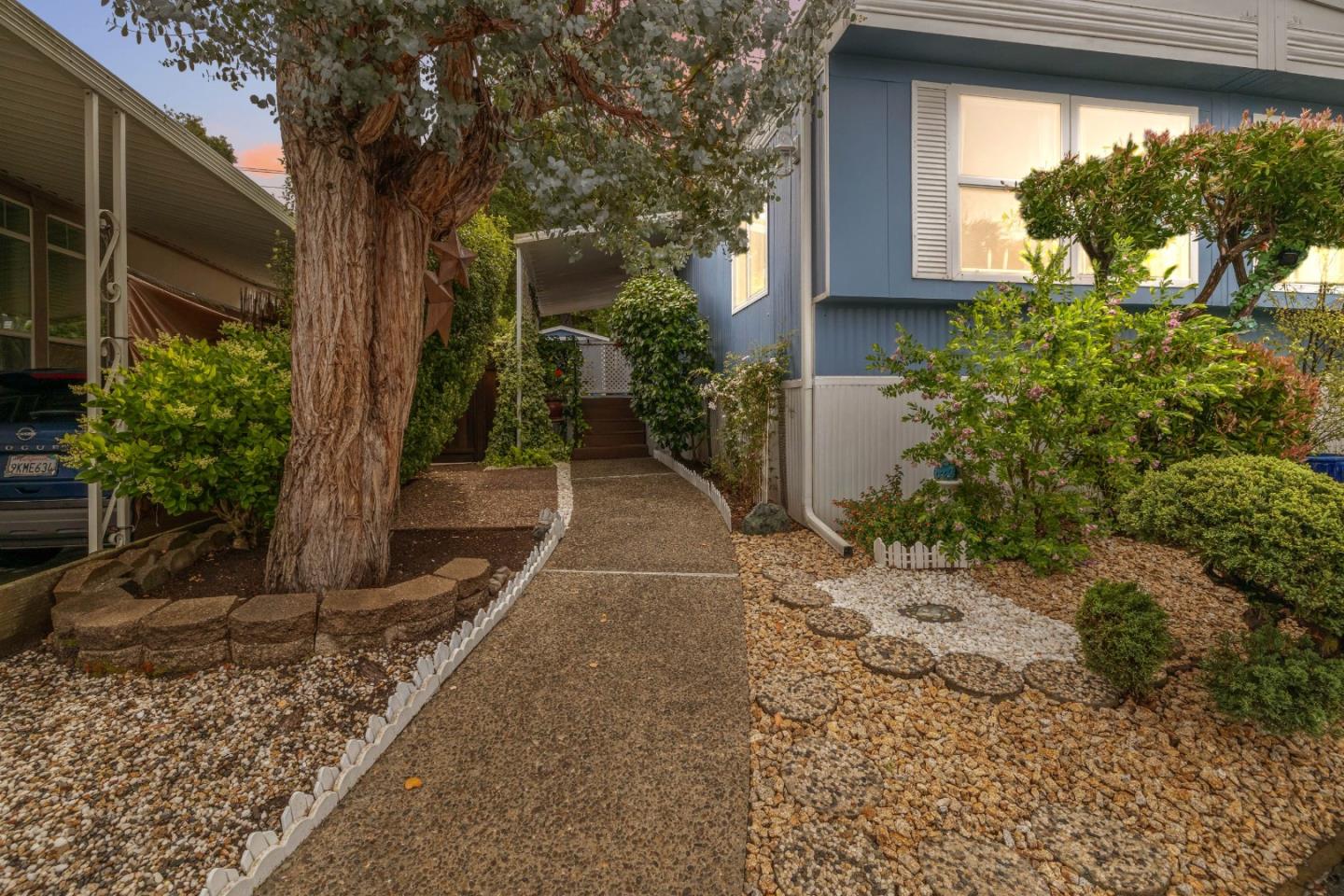 444 Whispering Pines Unit: 76