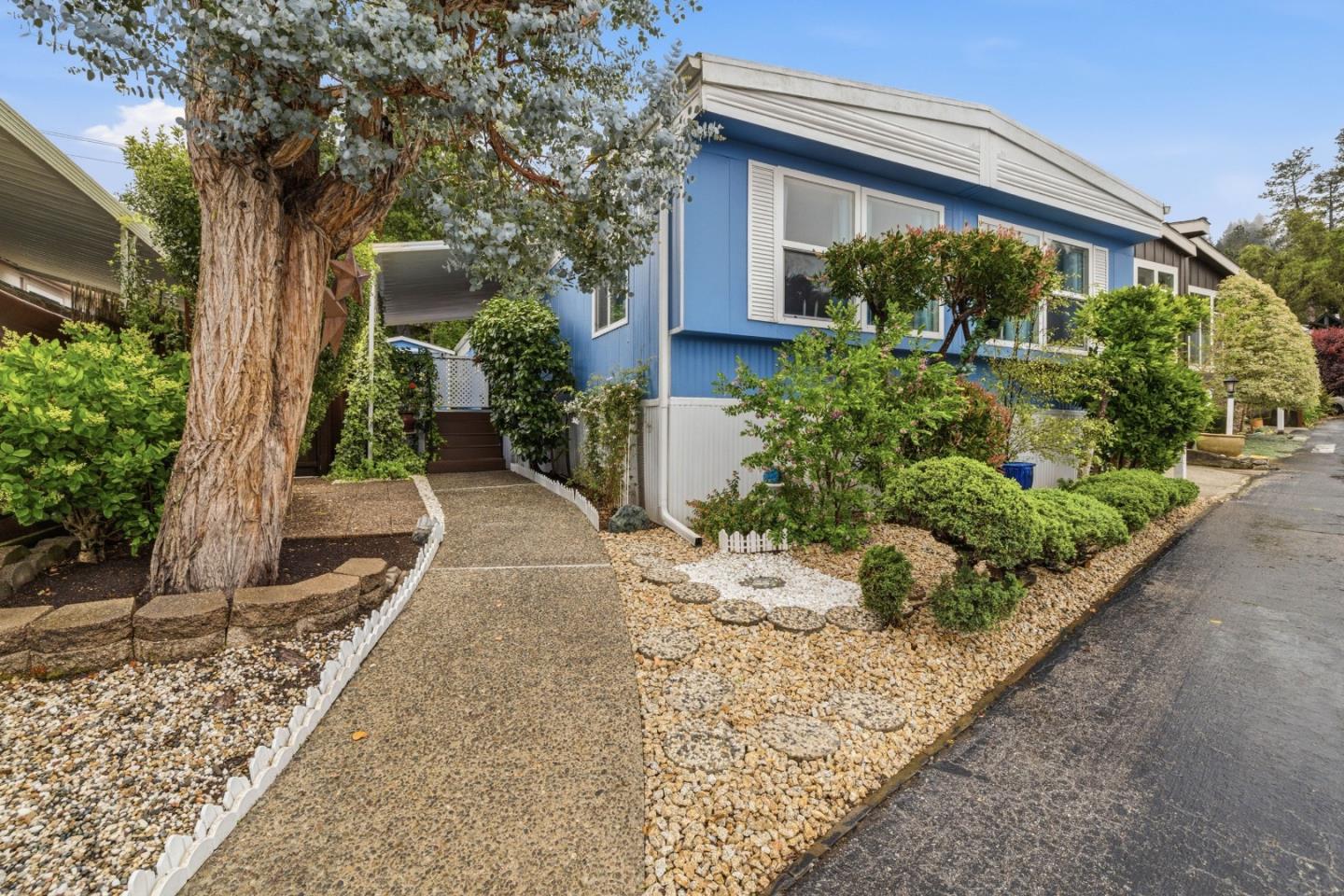 444 Whispering Pines Unit: 76