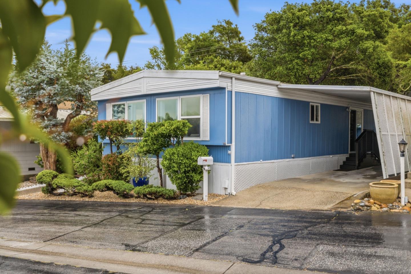 444 Whispering Pines Unit: 76