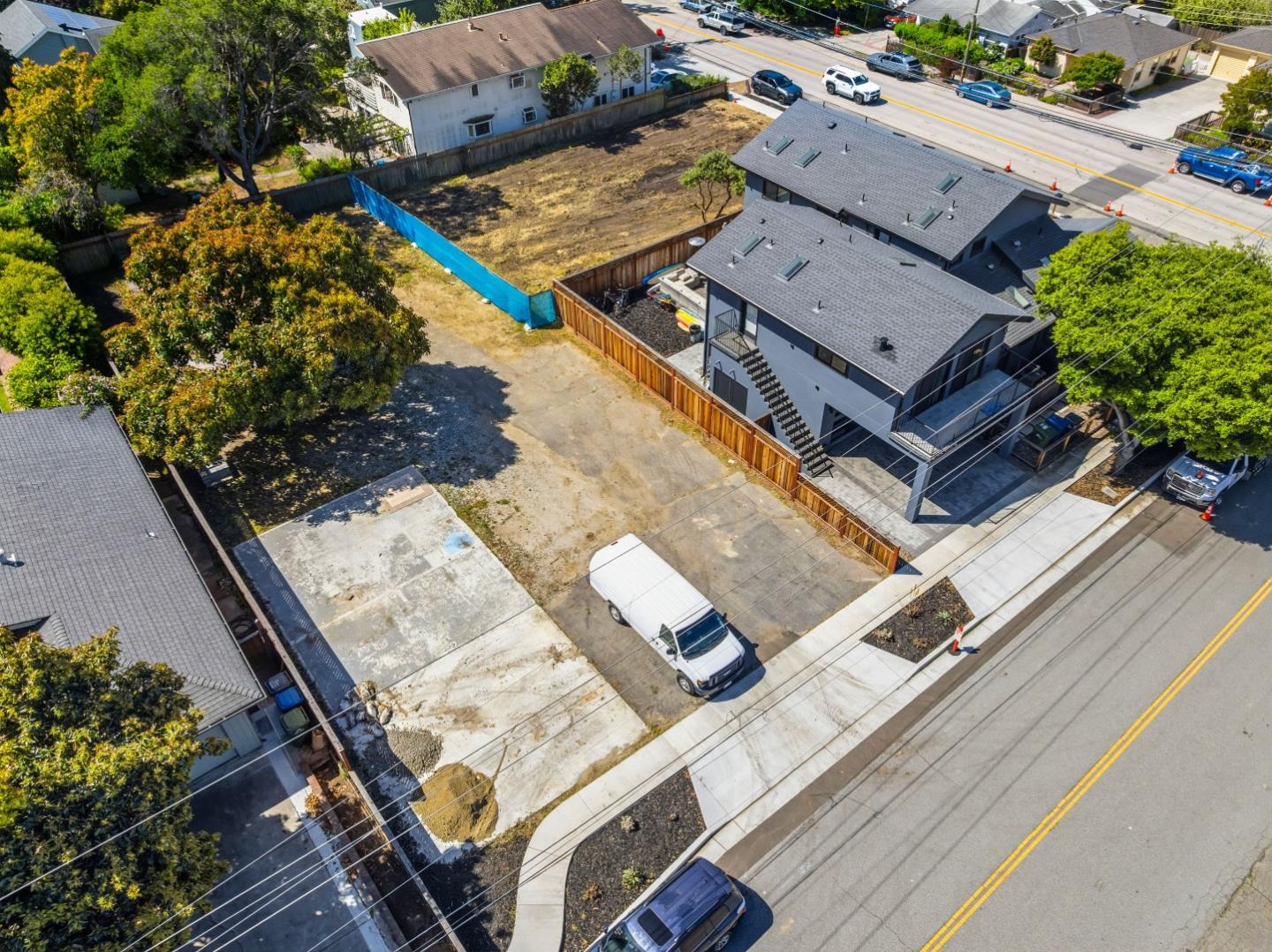 3234-3238 North Main Street