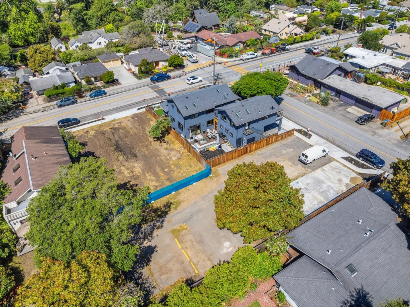 3234-3238 North Main Street