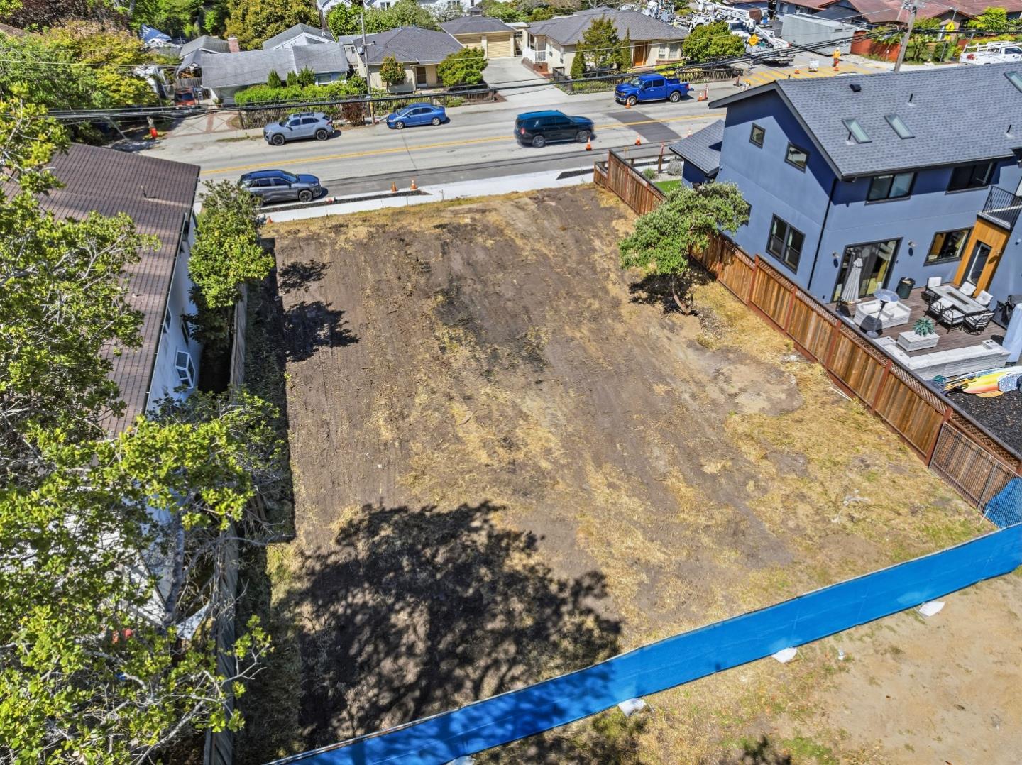 3234-3238 North Main Street