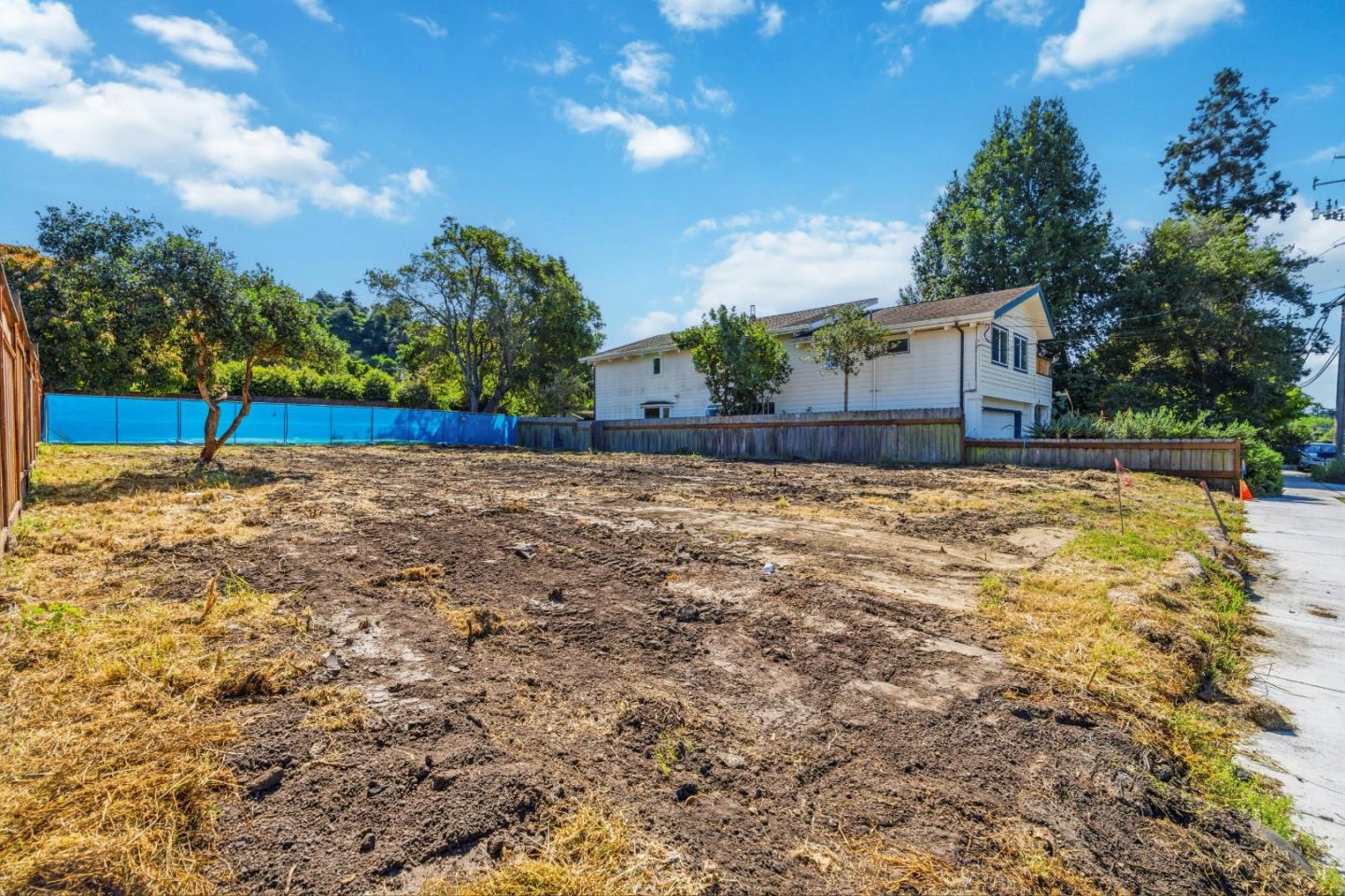 3234-3238 North Main Street