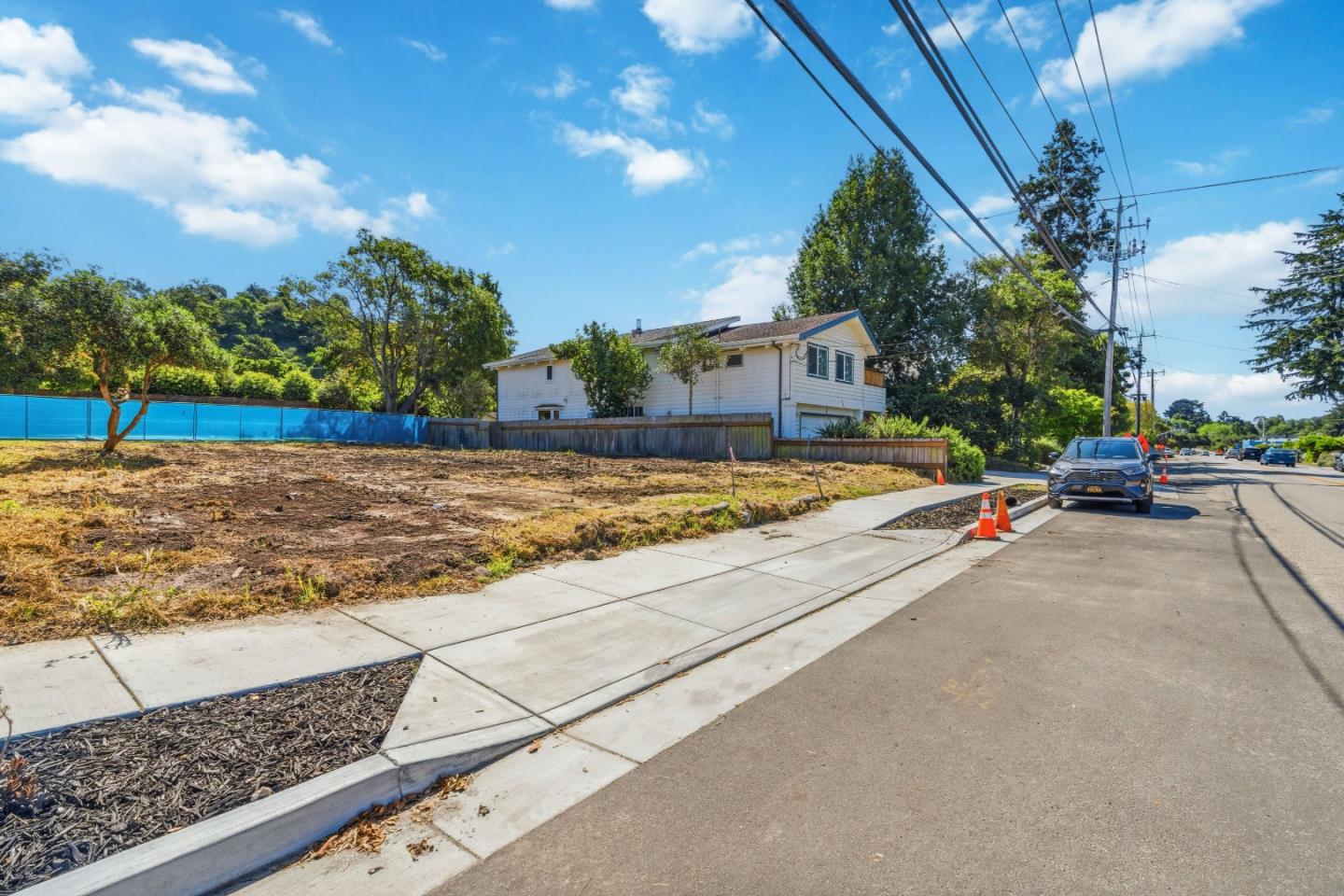 3234-3238 North Main Street