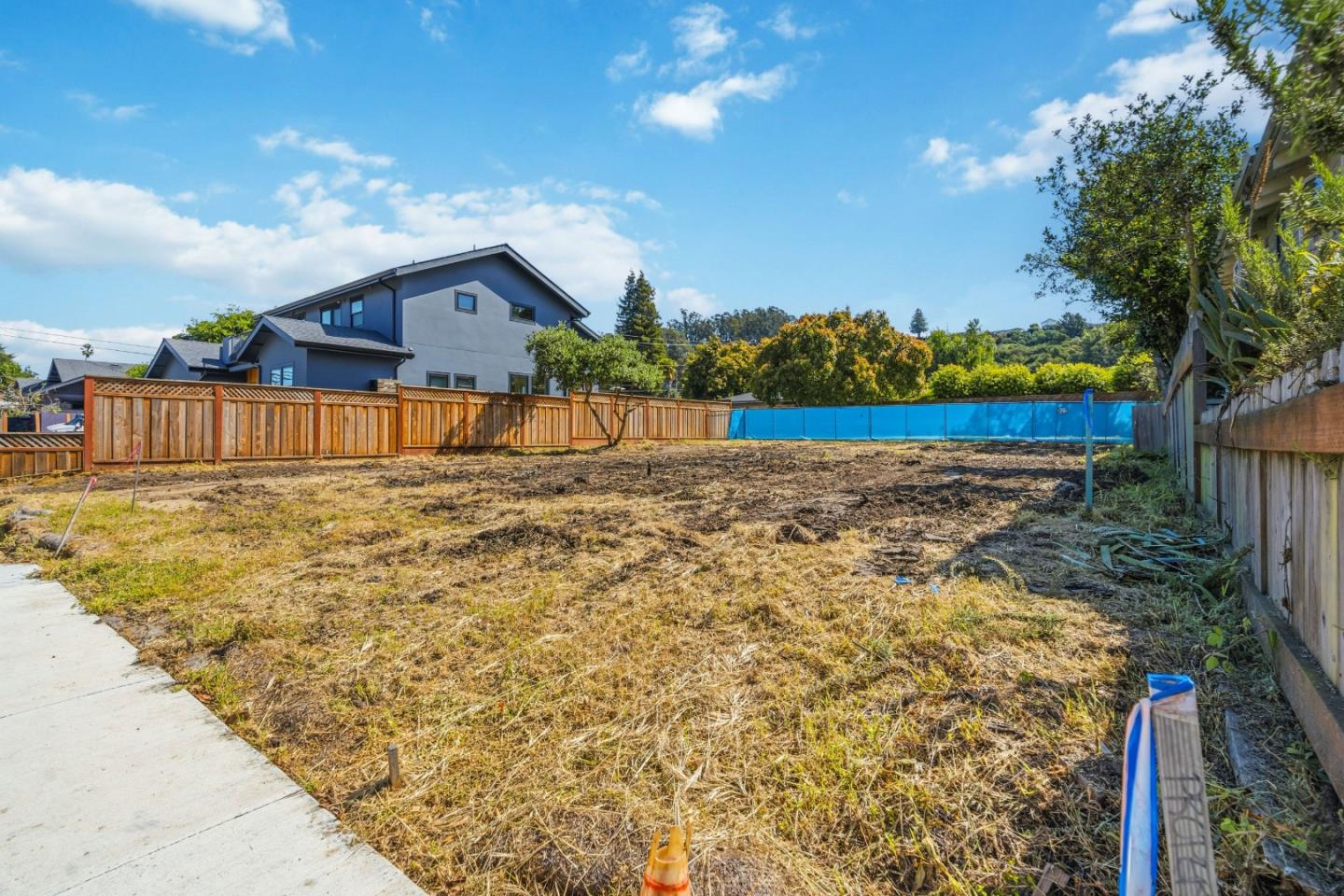 3234-3238 North Main Street