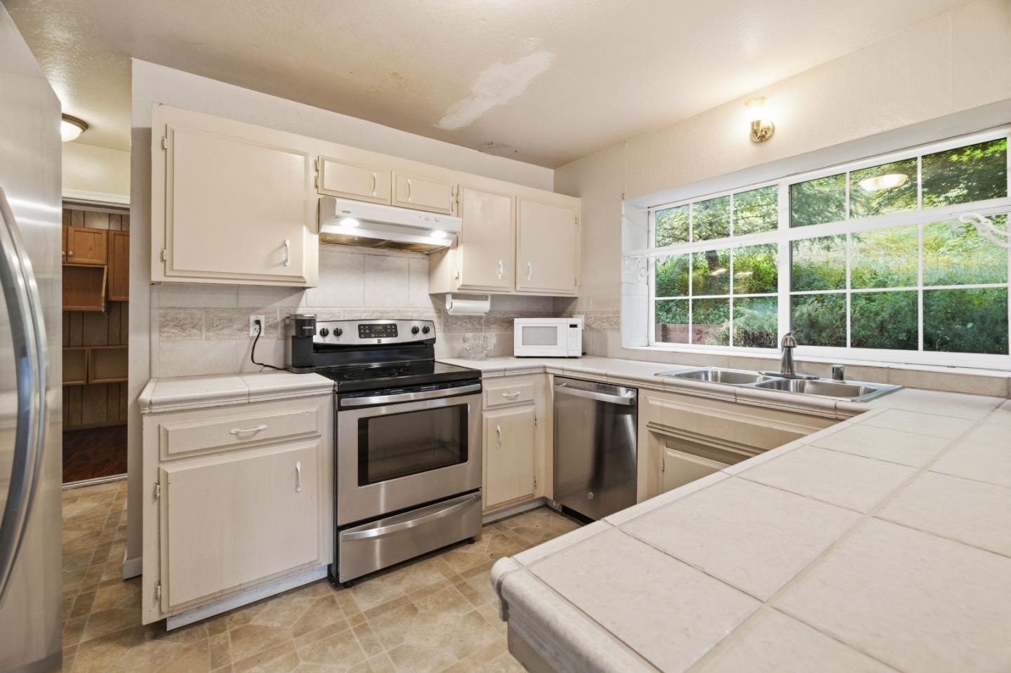 120 Clearview Place