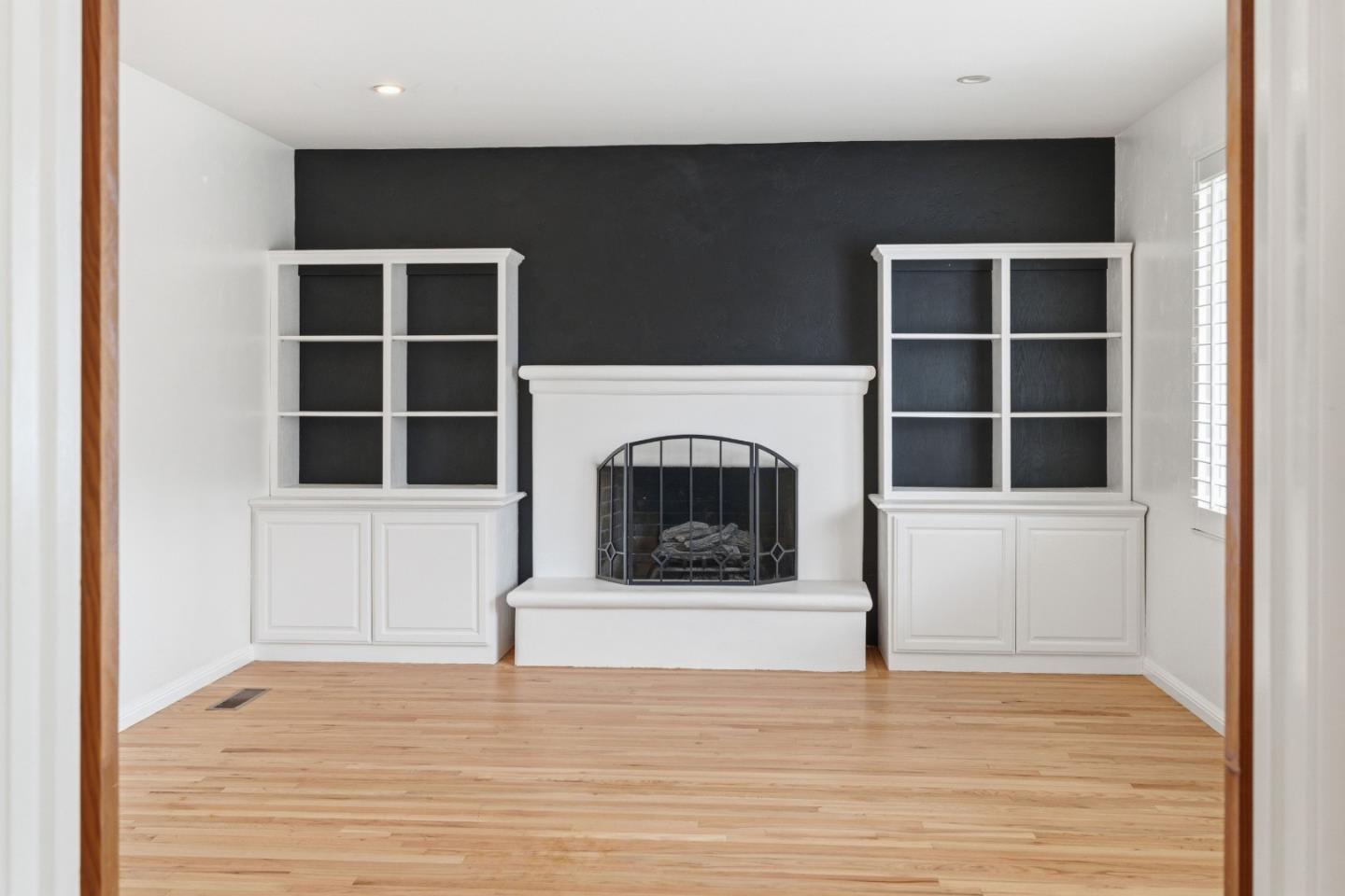 739 Bellarmine Drive