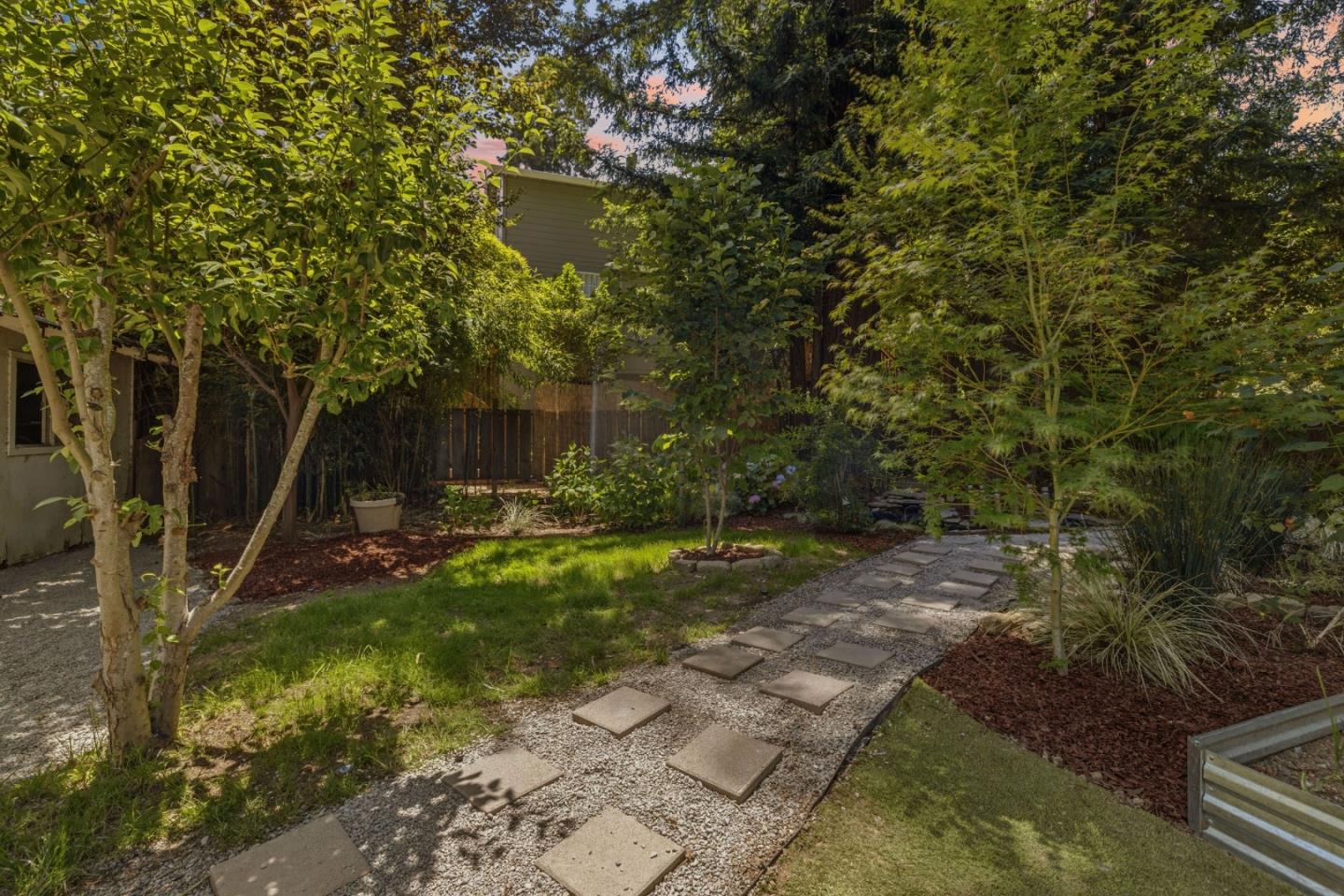 185 Sylvan Way