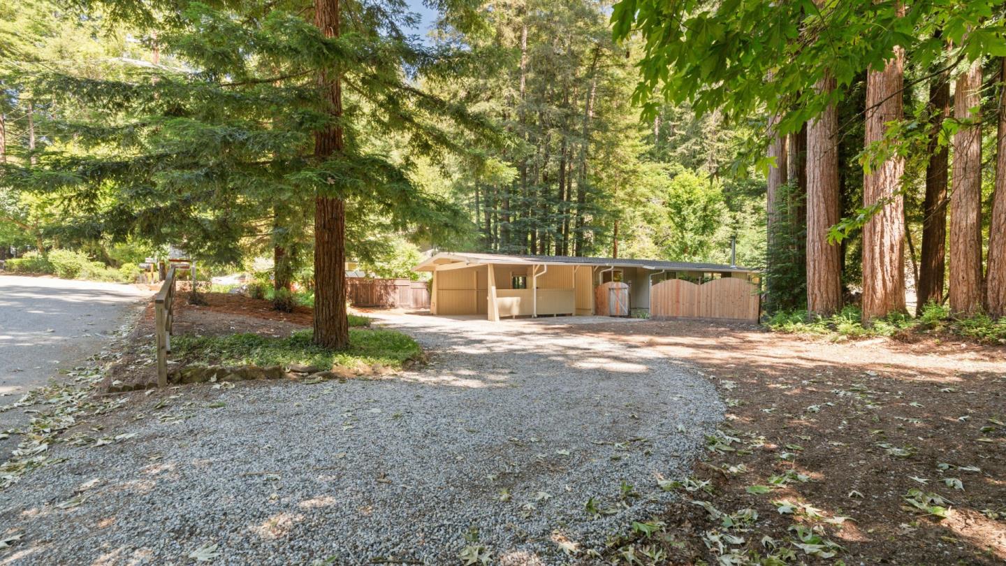 15740 Forest Hill Drive
