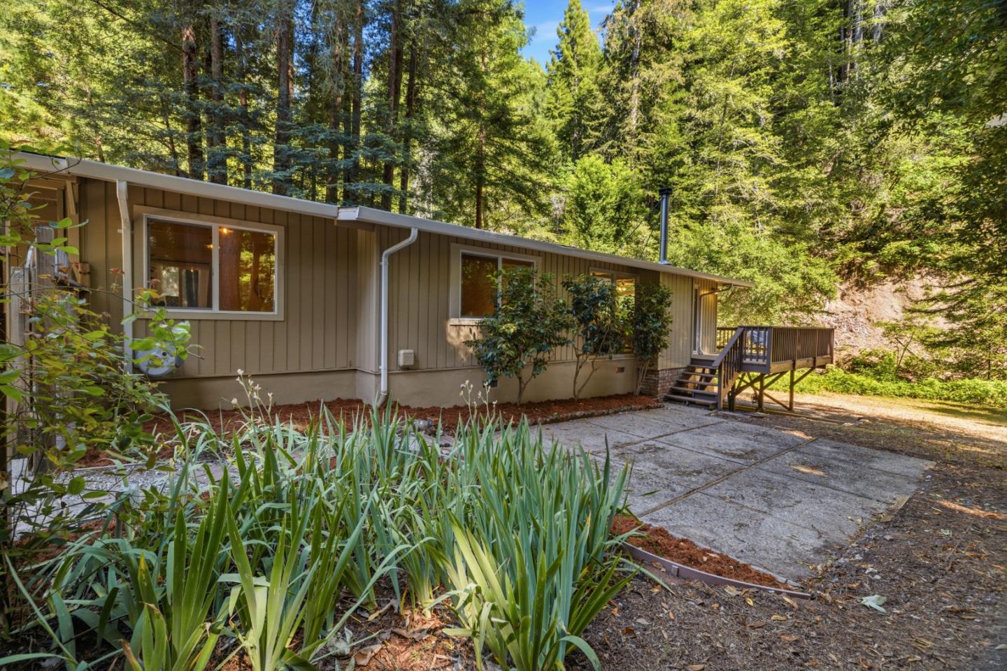 15740 Forest Hill Drive