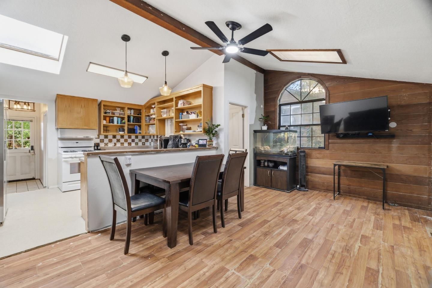 338 River Road