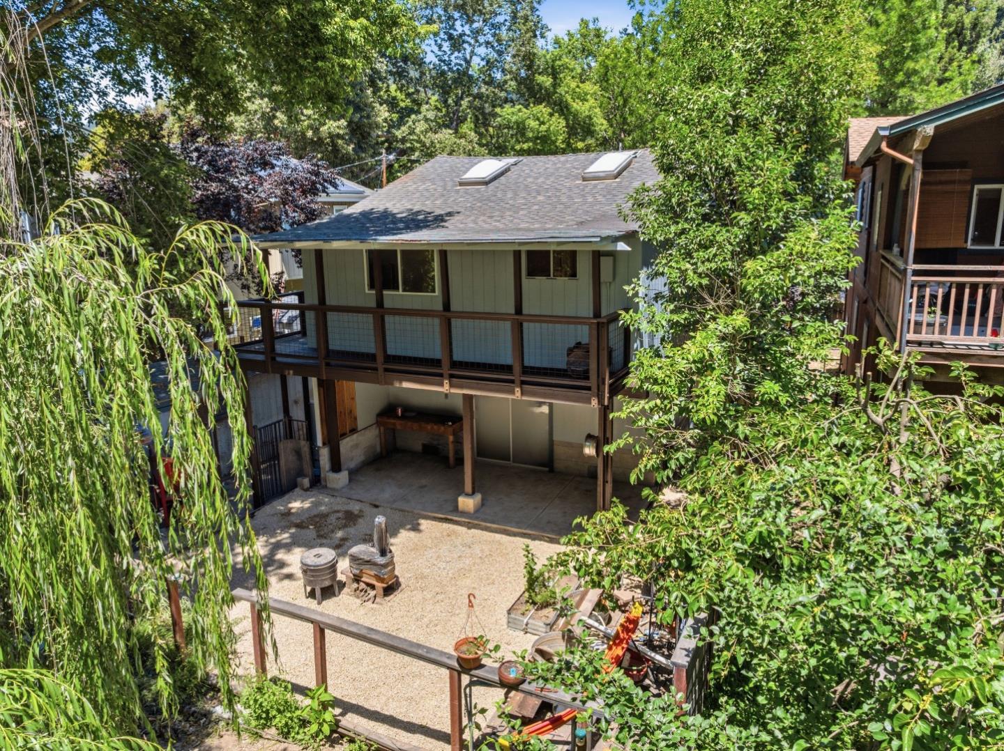 338 River Road