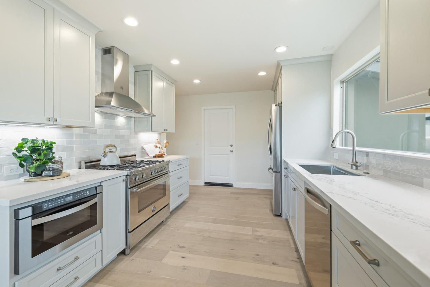 230 Pestana Avenue