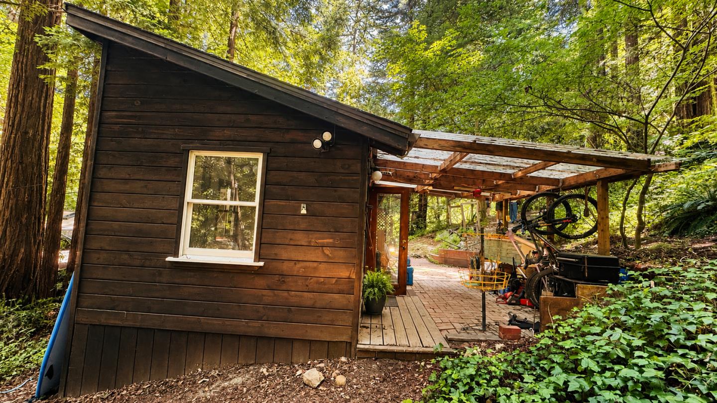 209 East Creek Road