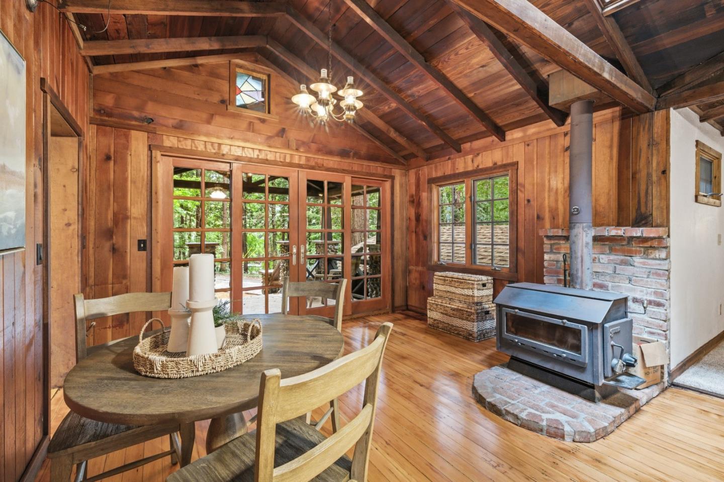 209 East Creek Road