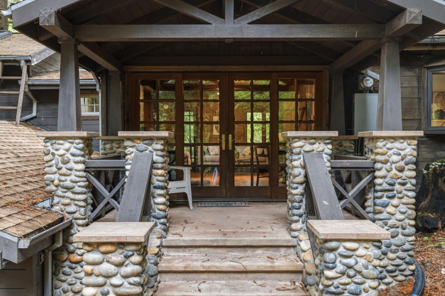 209 East Creek Road