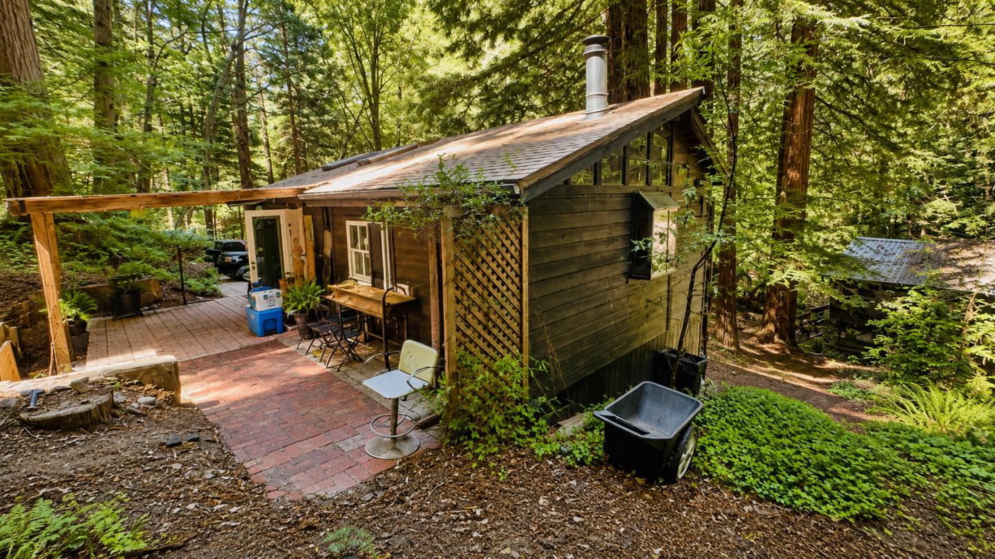 209 East Creek Road