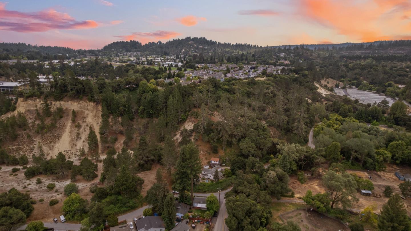 526 Lockhart Gulch Road