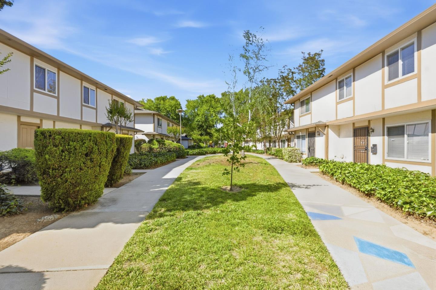194 Oakbrook Circle