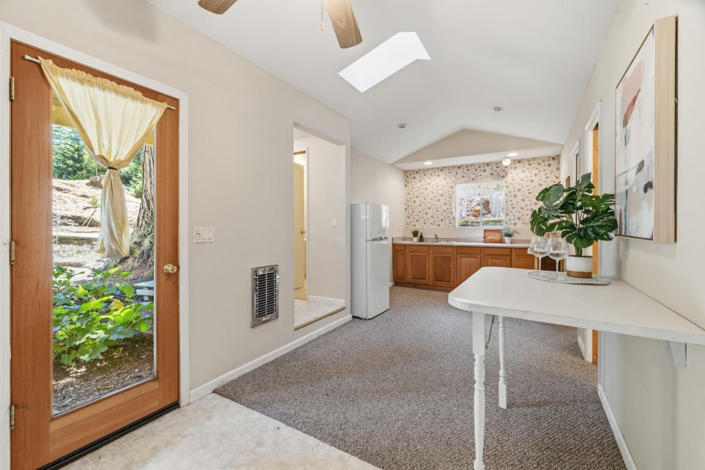 119 Van Diepen Way