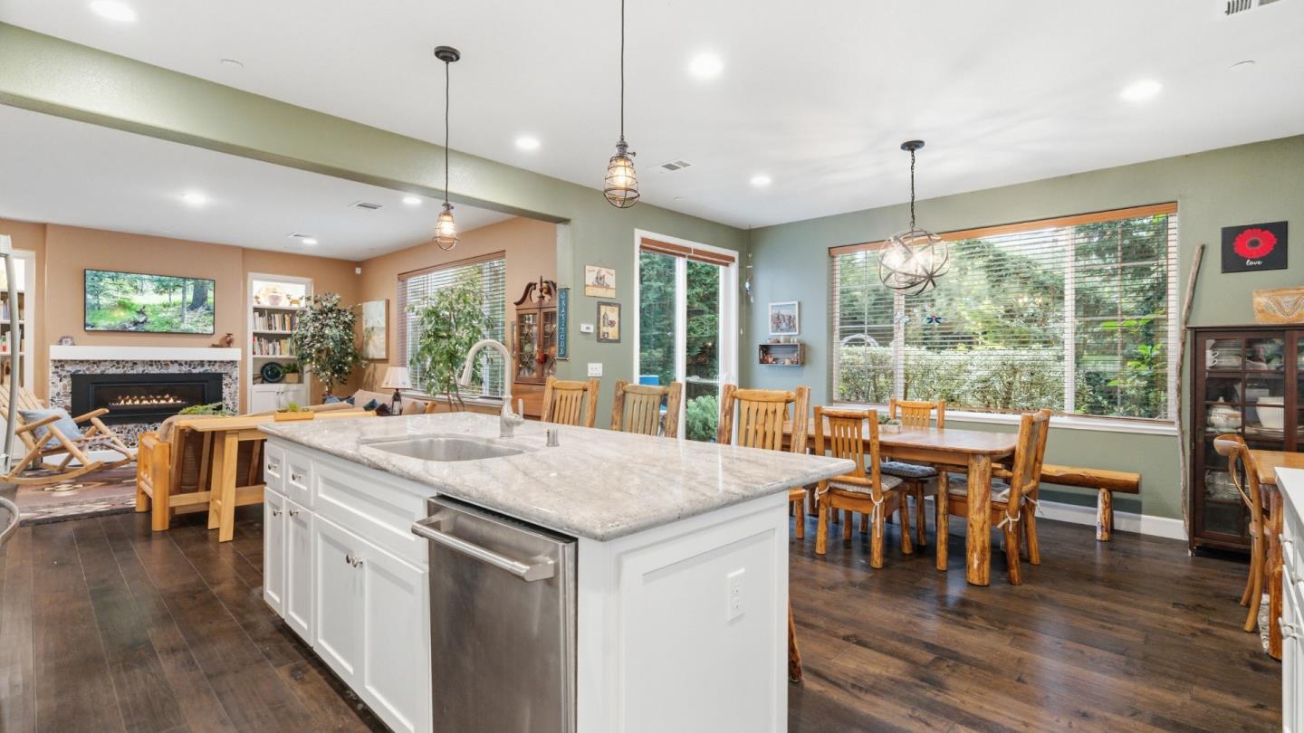 2610 Sandy Clay Lane