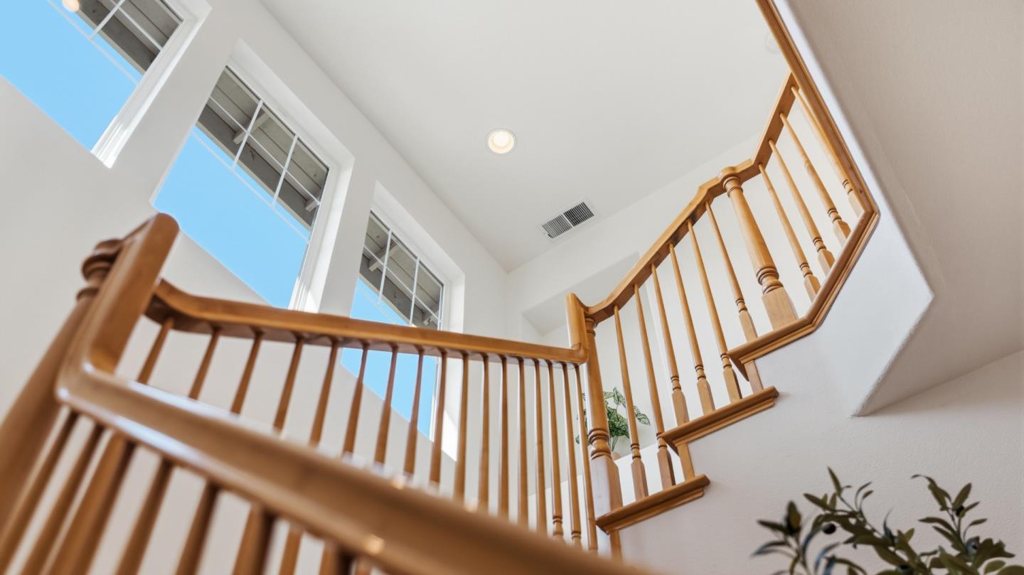 6 Deerfield Drive