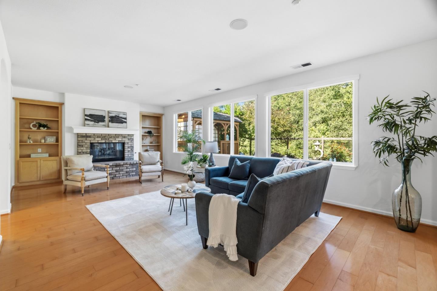 6 Deerfield Drive