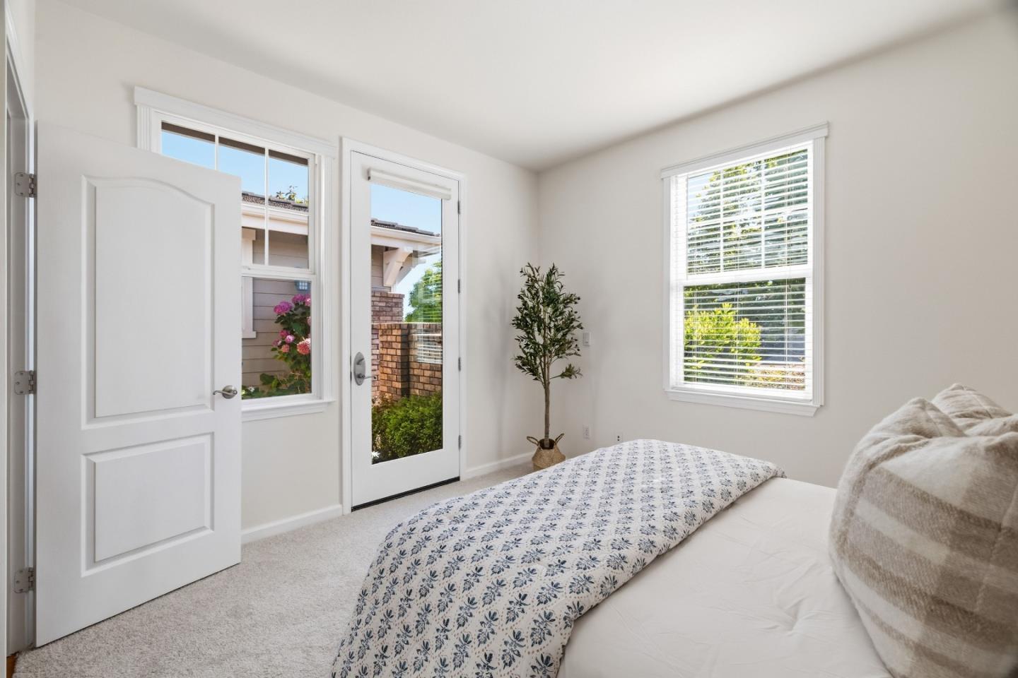 6 Deerfield Drive