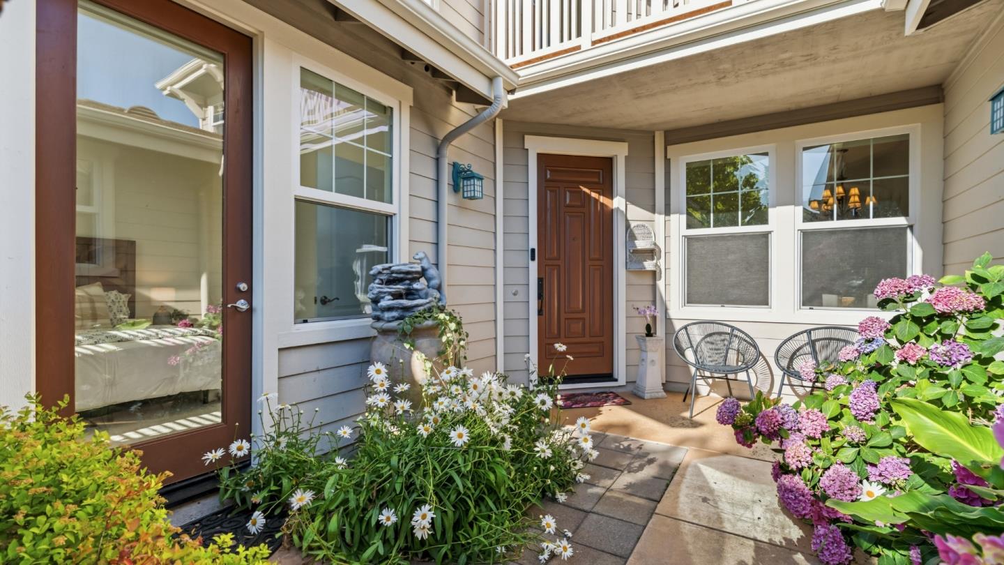 6 Deerfield Drive