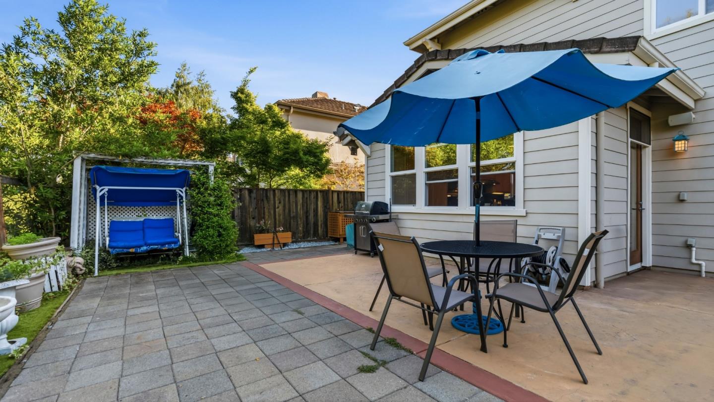 6 Deerfield Drive